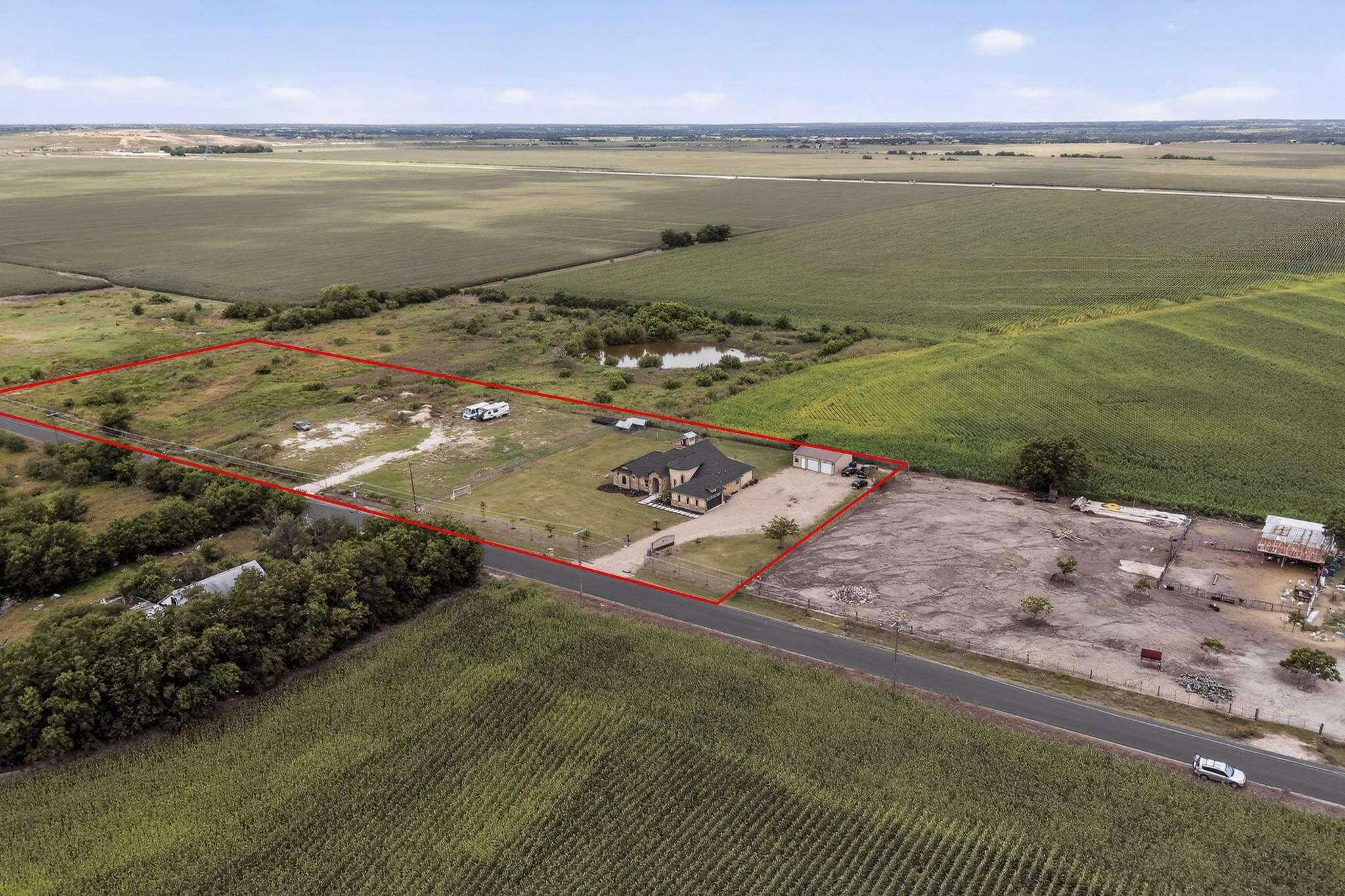 1001 County Road 394, Hutto, TX 78634