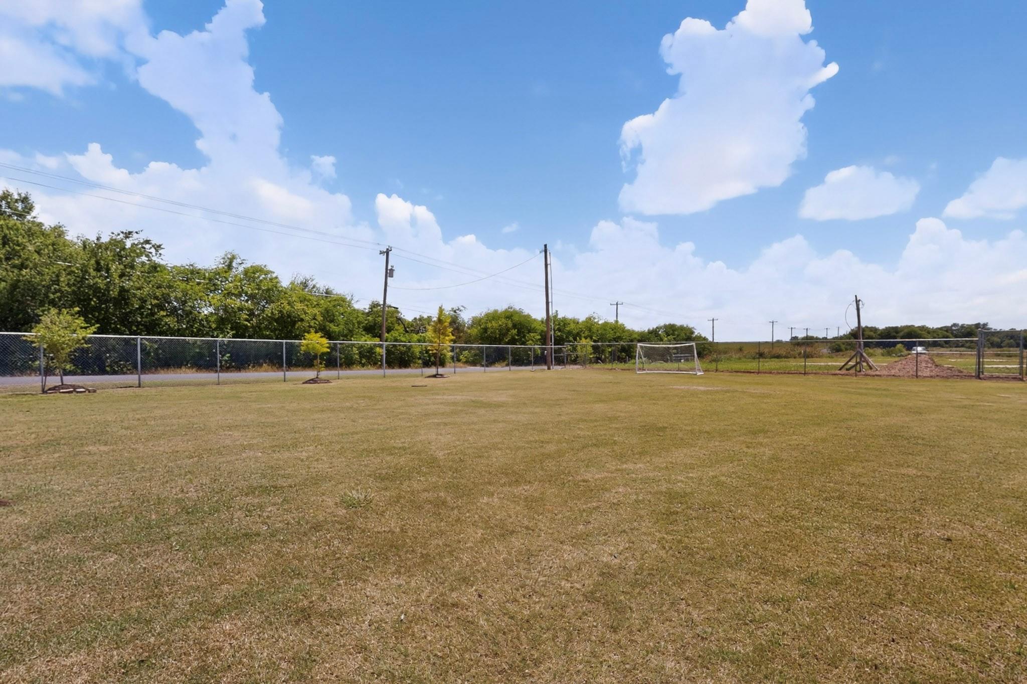 1001 County Road 394, Hutto, TX 78634