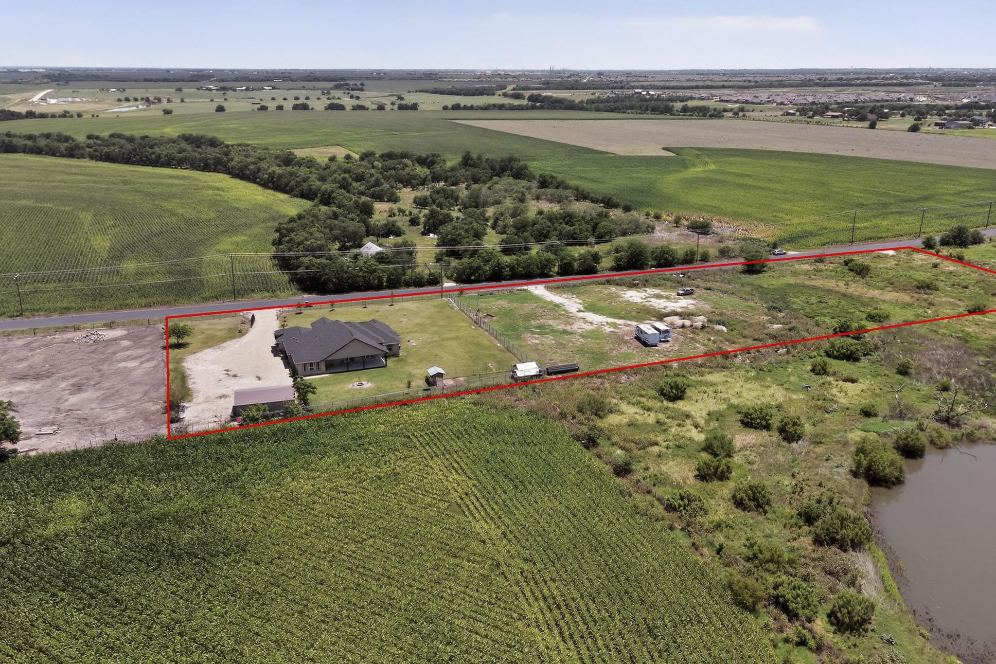 1001 County Road 394, Hutto, TX 78634