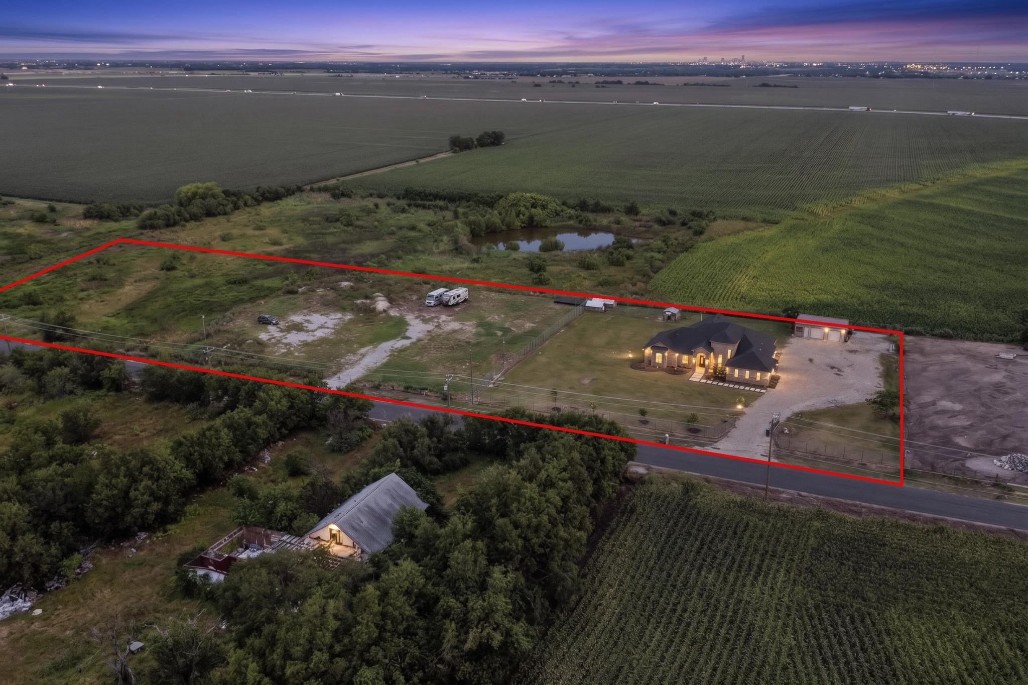 1001 County Road 394, Hutto, TX 78634