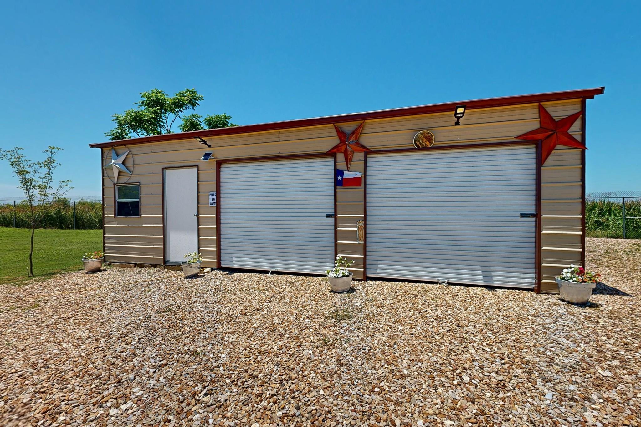 1001 County Road 394, Hutto, TX 78634