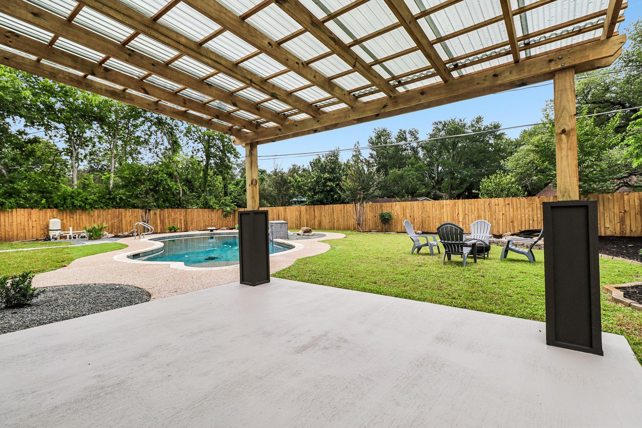 11809 Charing Cross Rd, Austin, TX 78759