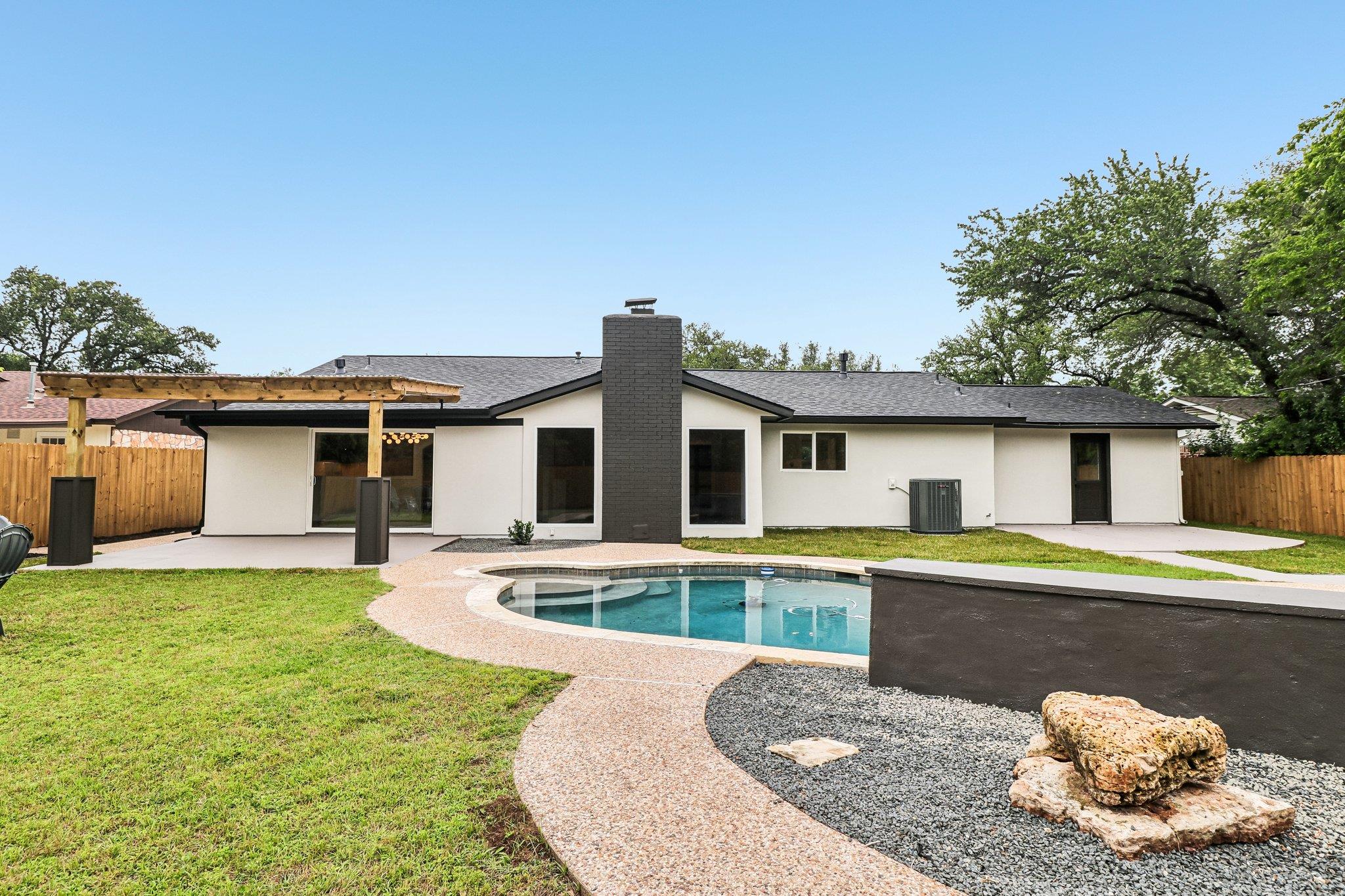 11809 Charing Cross Rd, Austin, TX 78759