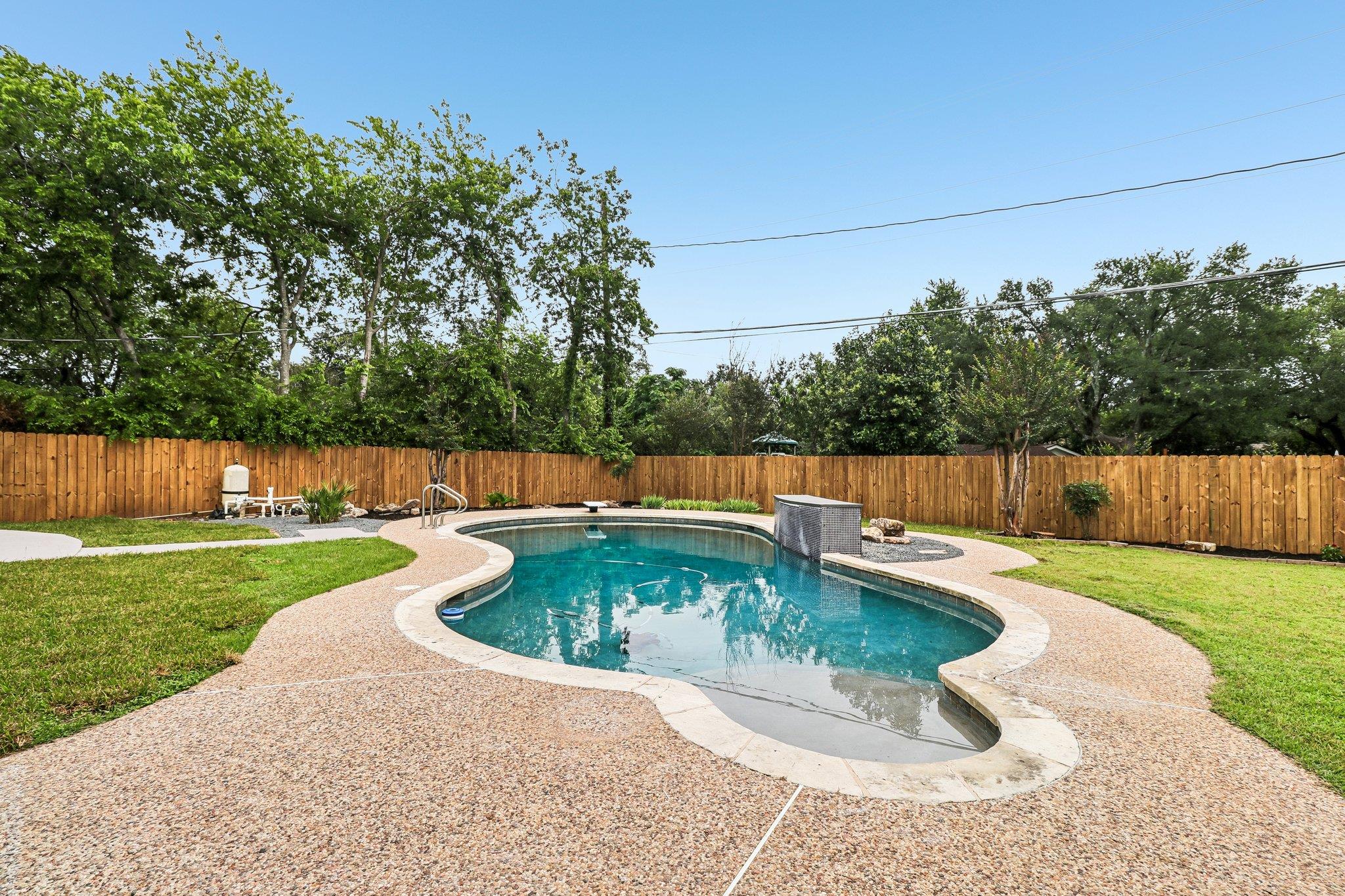 11809 Charing Cross Rd, Austin, TX 78759