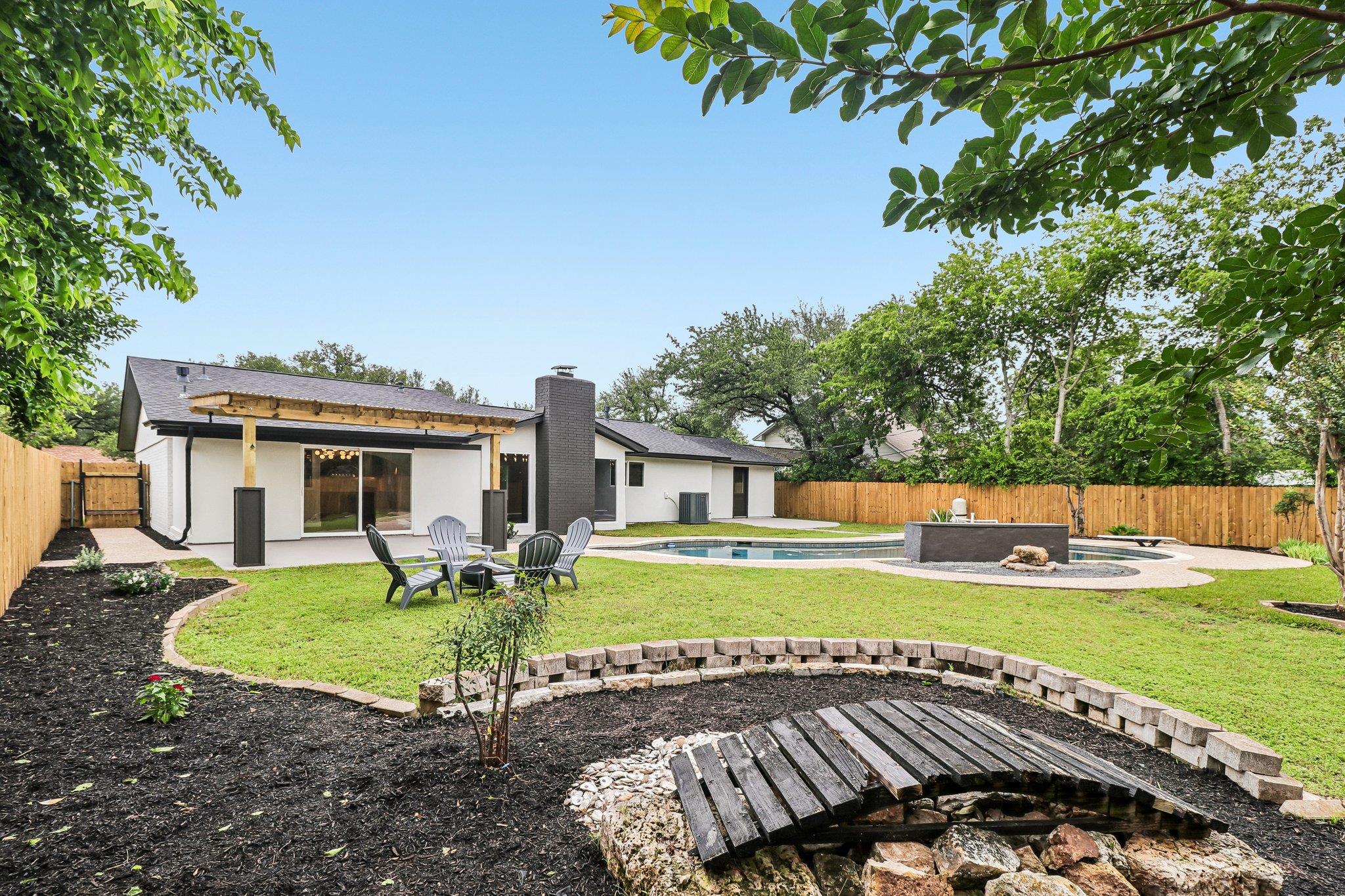 11809 Charing Cross Rd, Austin, TX 78759
