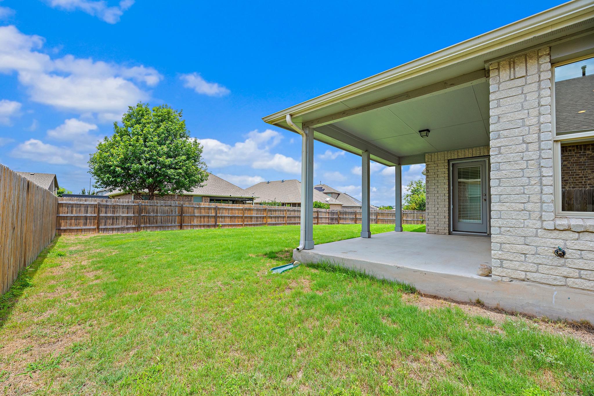 1958 Mexia Dr, Round Rock, TX 78664