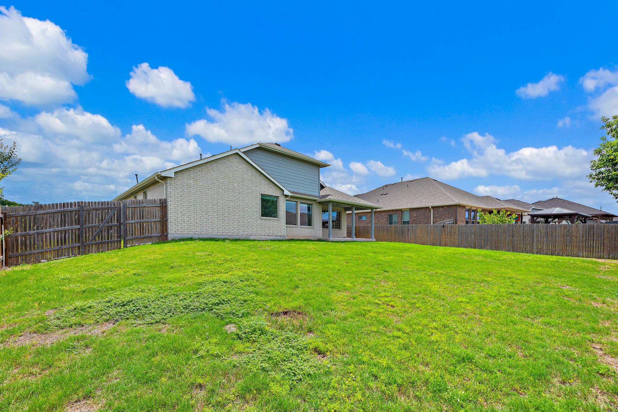 1958 Mexia Dr, Round Rock, TX 78664