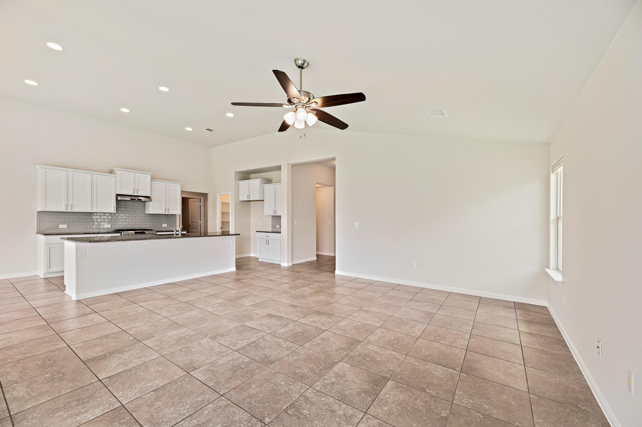 1958 Mexia Dr, Round Rock, TX 78664