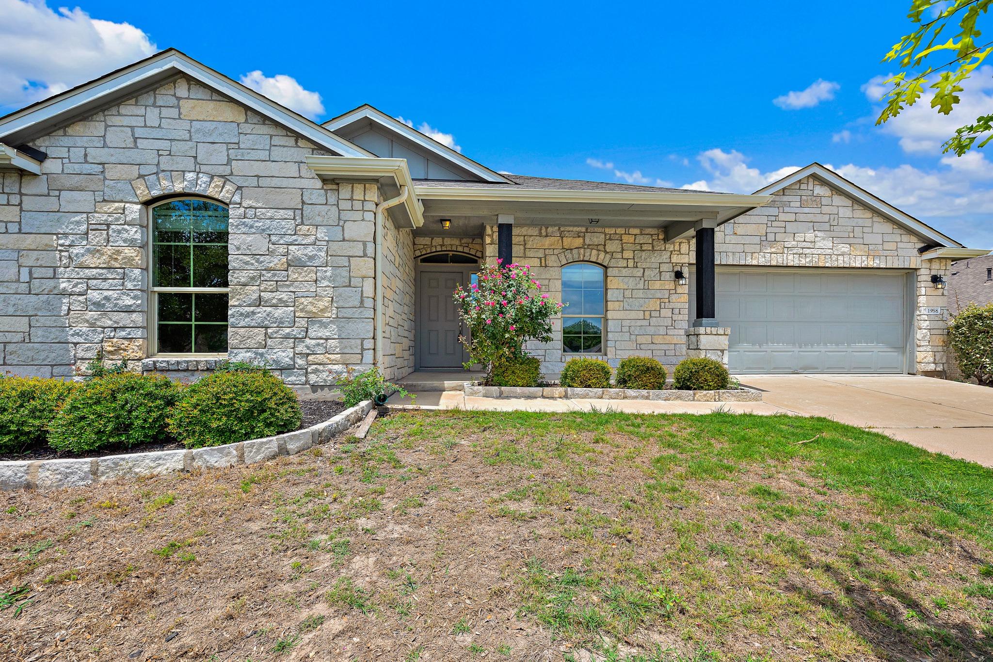 1958 Mexia Dr, Round Rock, TX 78664