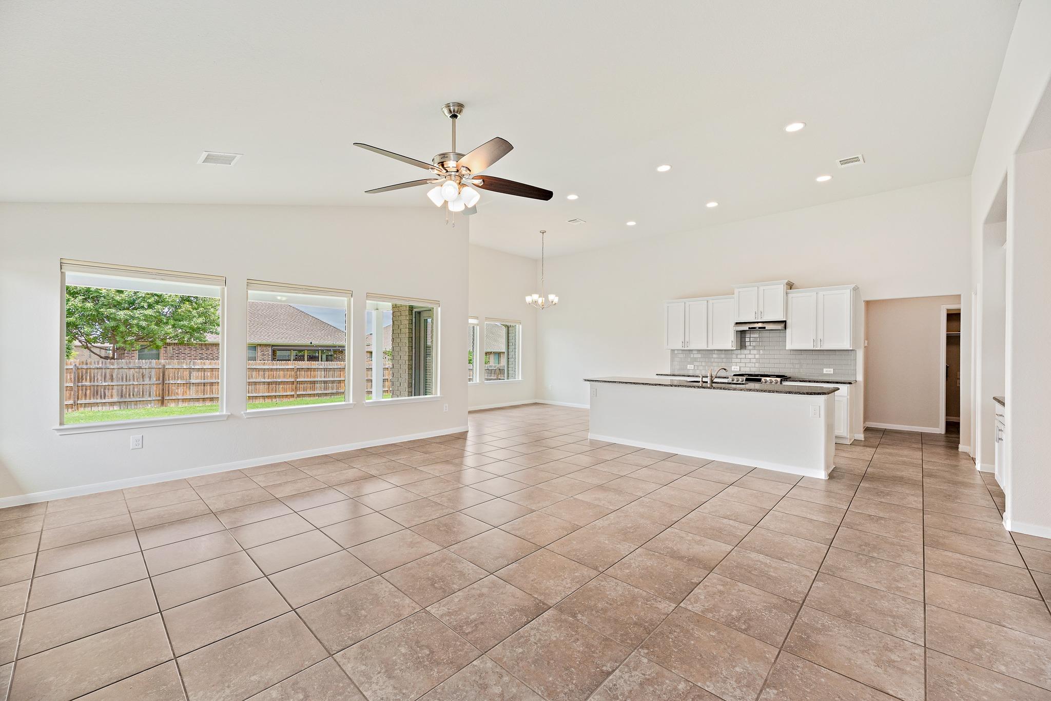 1958 Mexia Dr, Round Rock, TX 78664