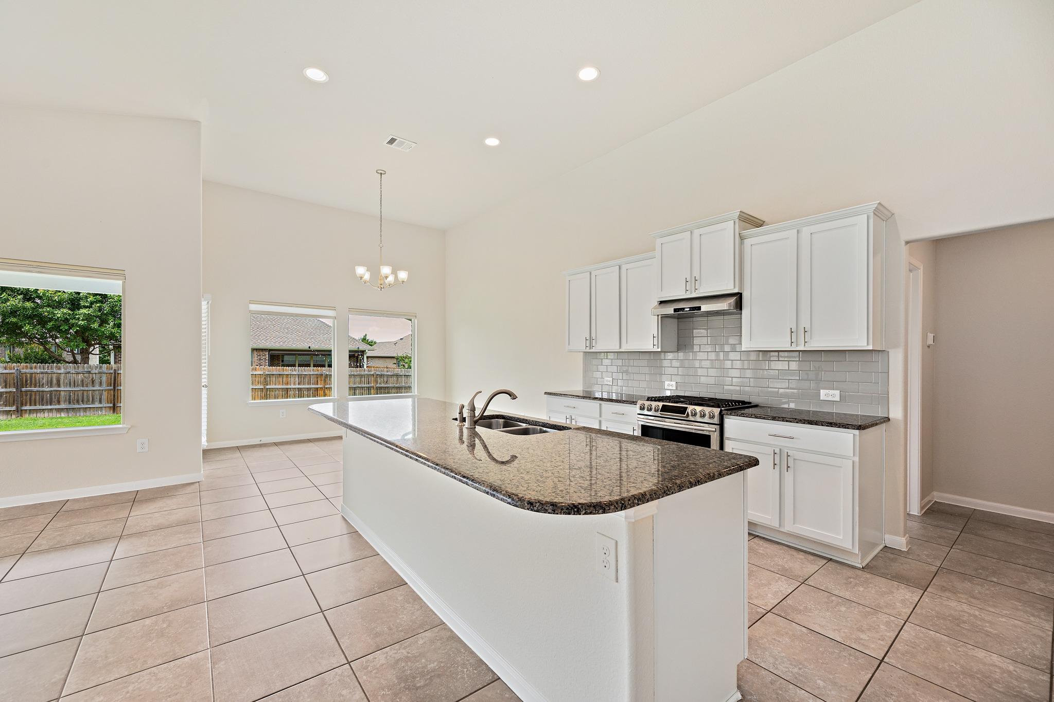 1958 Mexia Dr, Round Rock, TX 78664