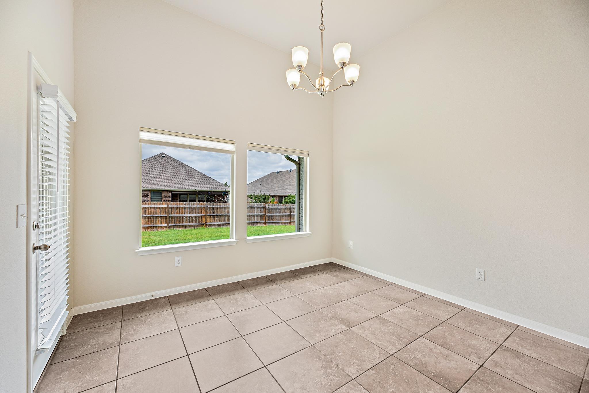 1958 Mexia Dr, Round Rock, TX 78664
