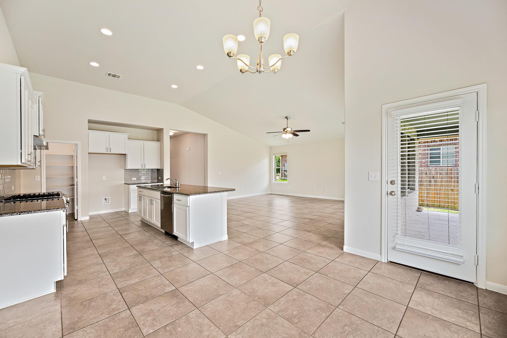 1958 Mexia Dr, Round Rock, TX 78664