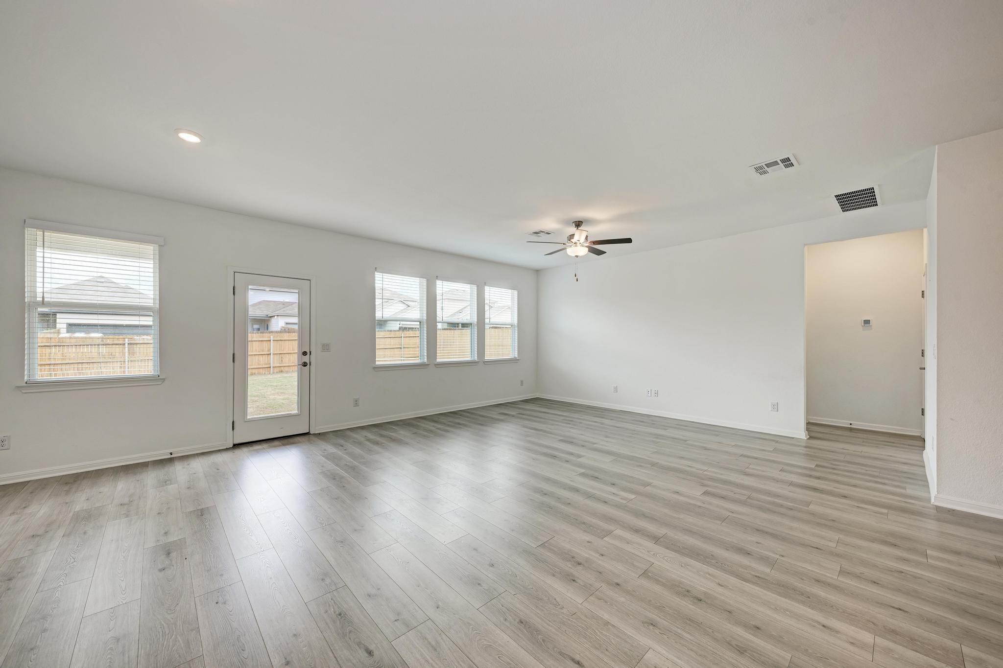 345 Andesite Trl, Liberty Hill, TX 78642