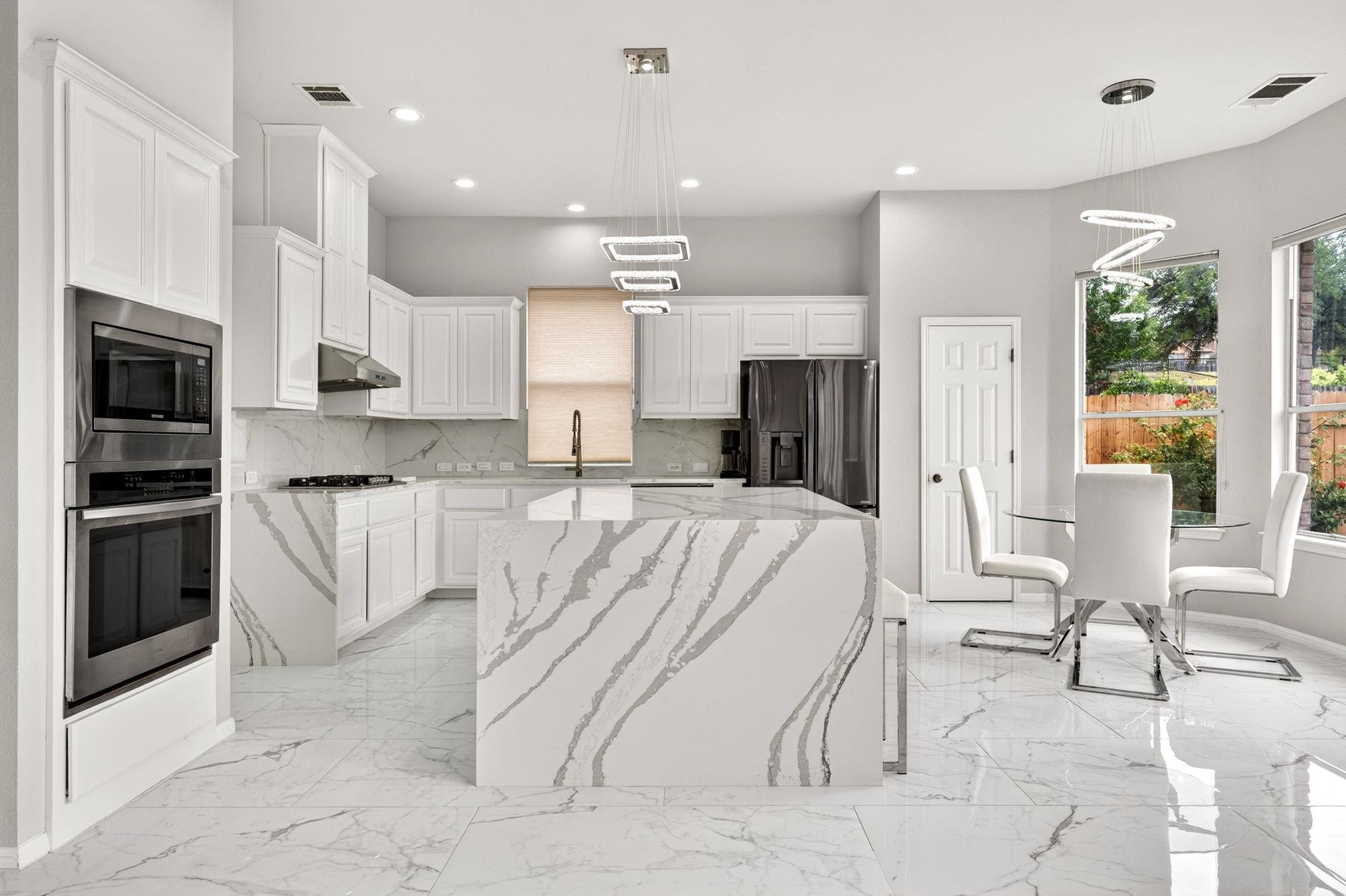 12629 Lee Park Ln, Austin, TX 78732