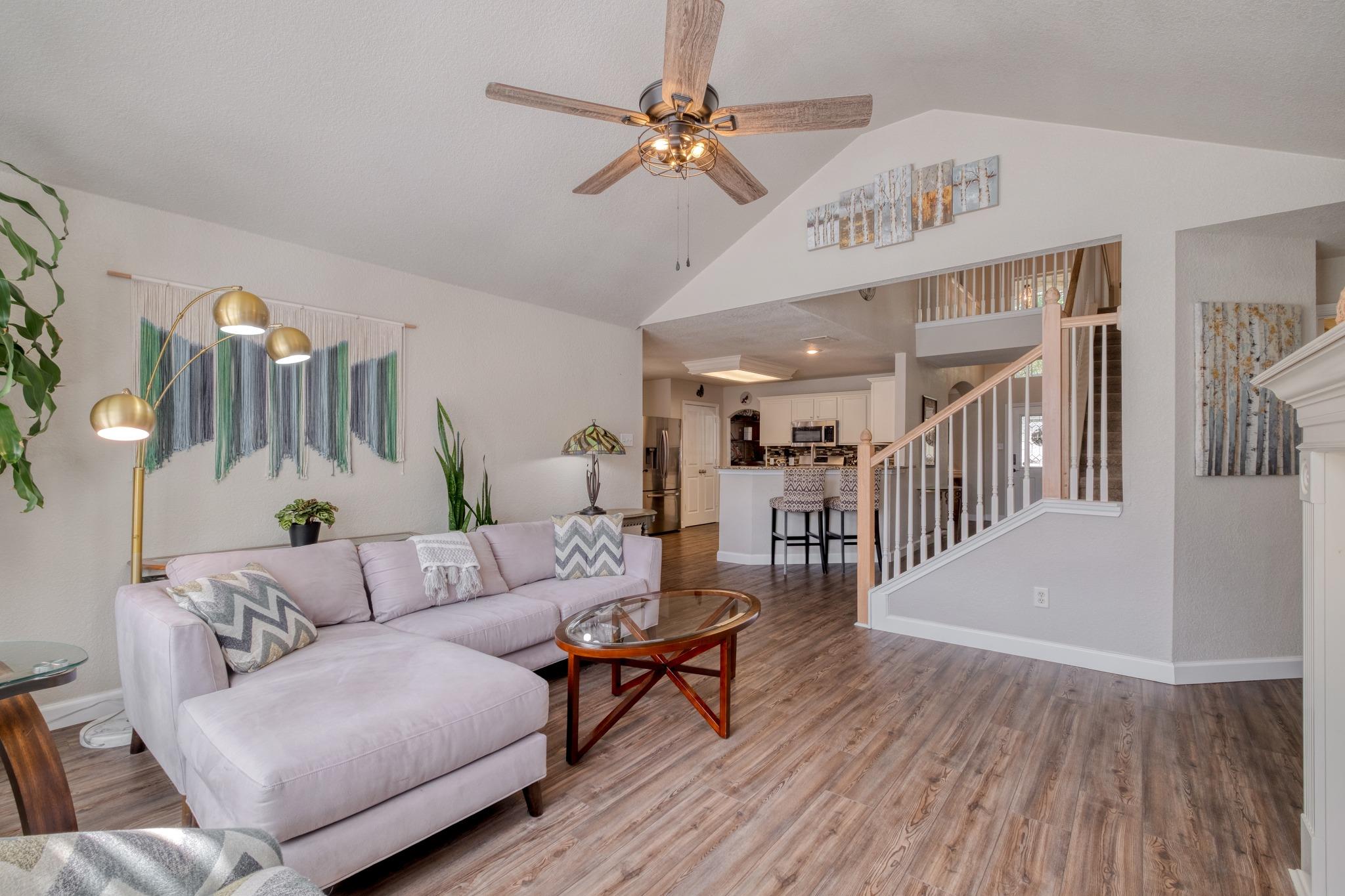 8709 Glen Canyon Dr, Round Rock, TX 78681