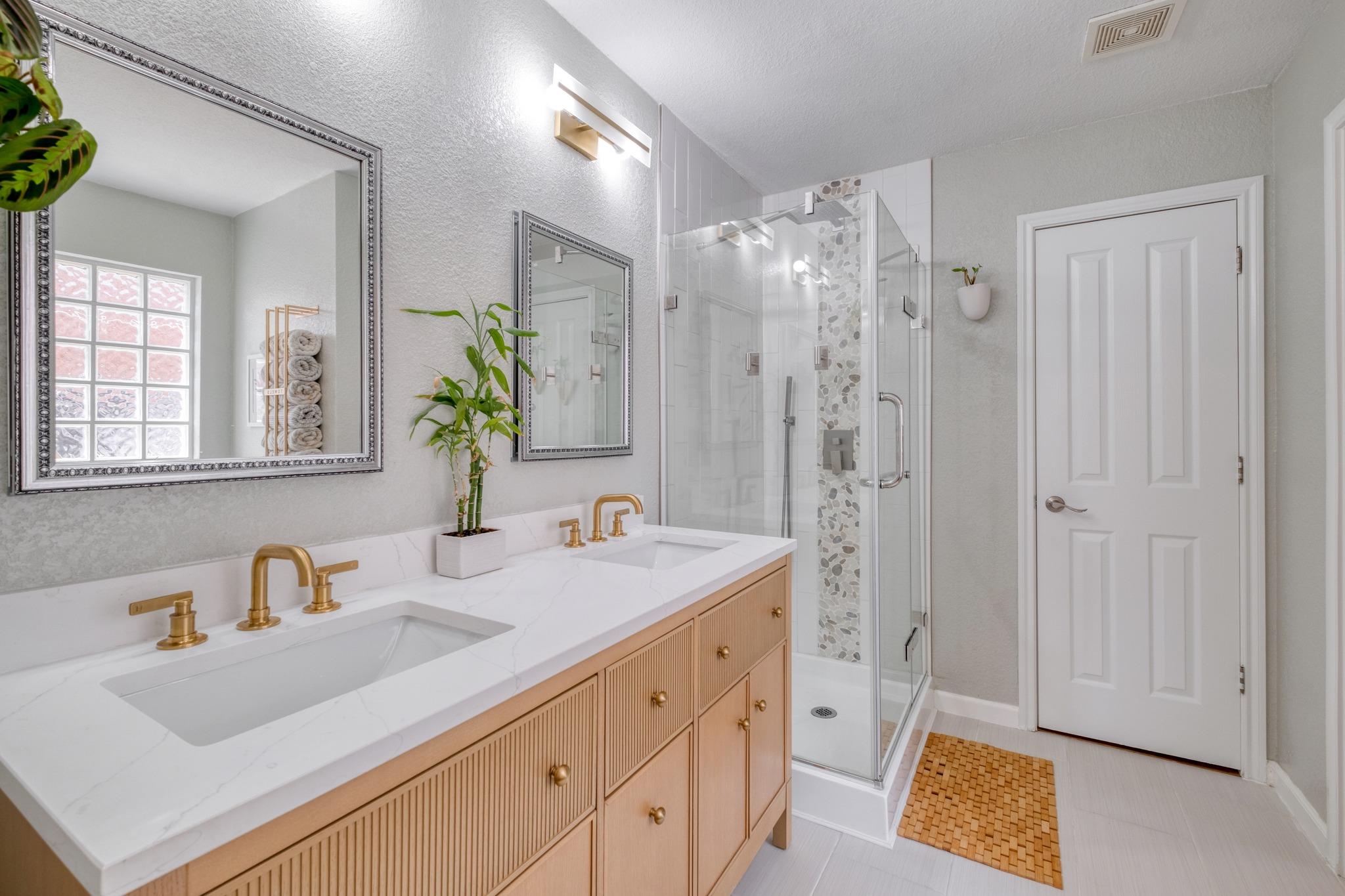 8709 Glen Canyon Dr, Round Rock, TX 78681