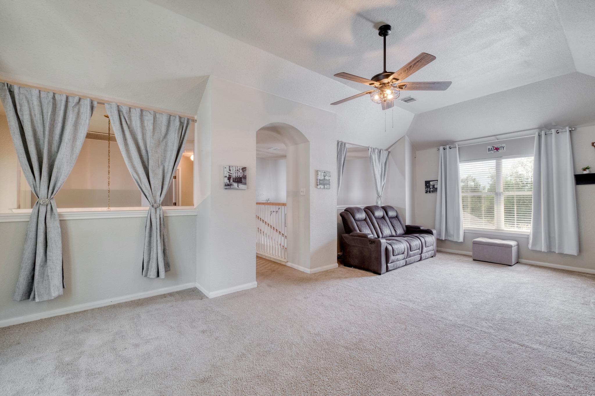 8709 Glen Canyon Dr, Round Rock, TX 78681