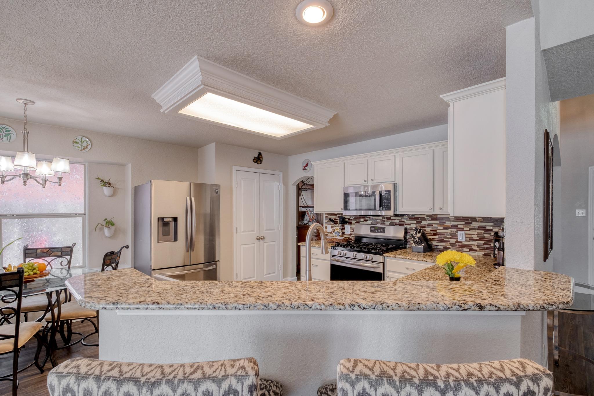 8709 Glen Canyon Dr, Round Rock, TX 78681