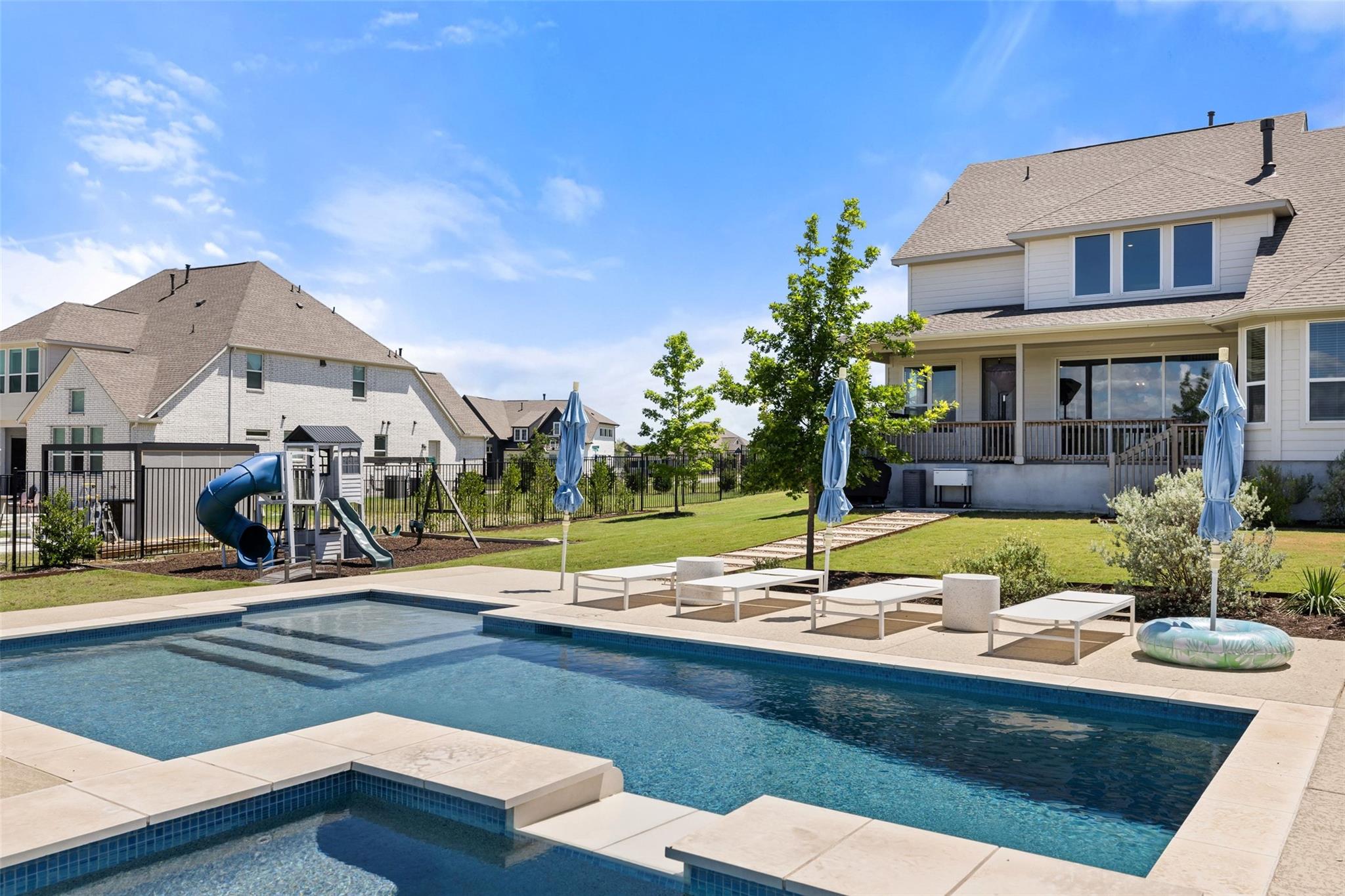 324 Cortaro Dr, Dripping Springs, TX 78620