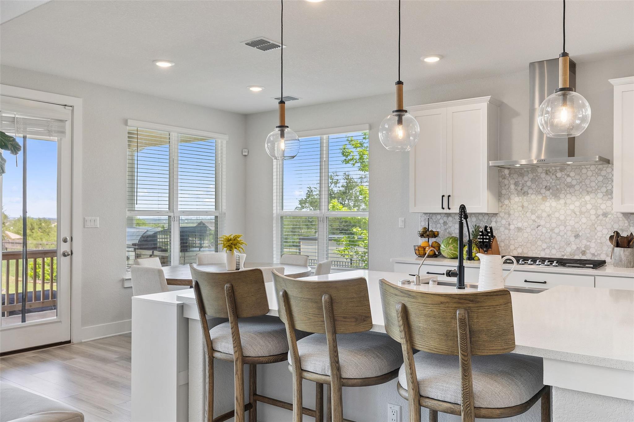 324 Cortaro Dr, Dripping Springs, TX 78620