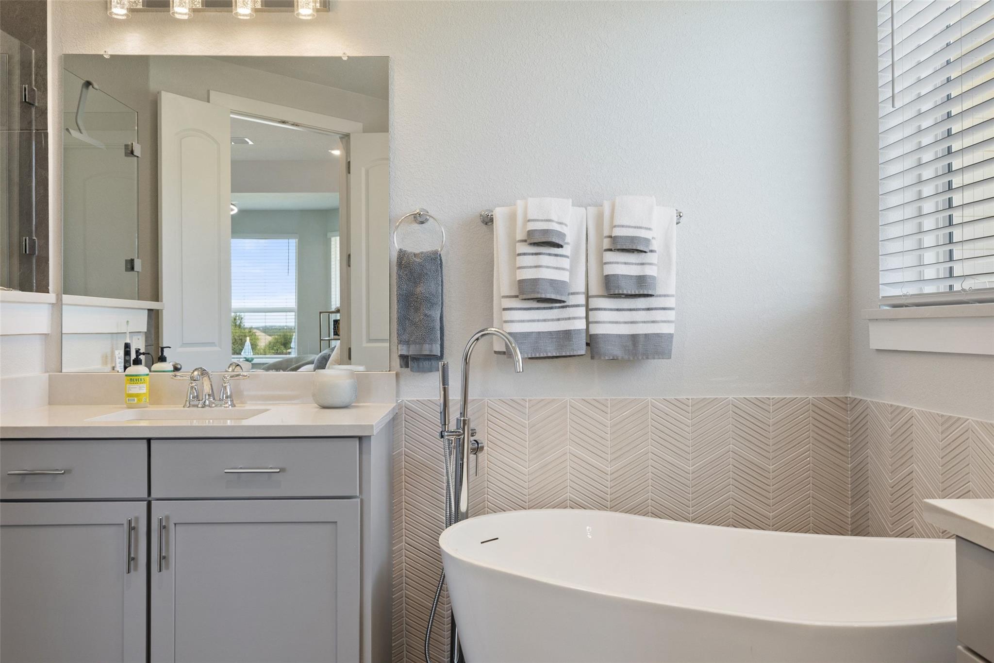 324 Cortaro Dr, Dripping Springs, TX 78620
