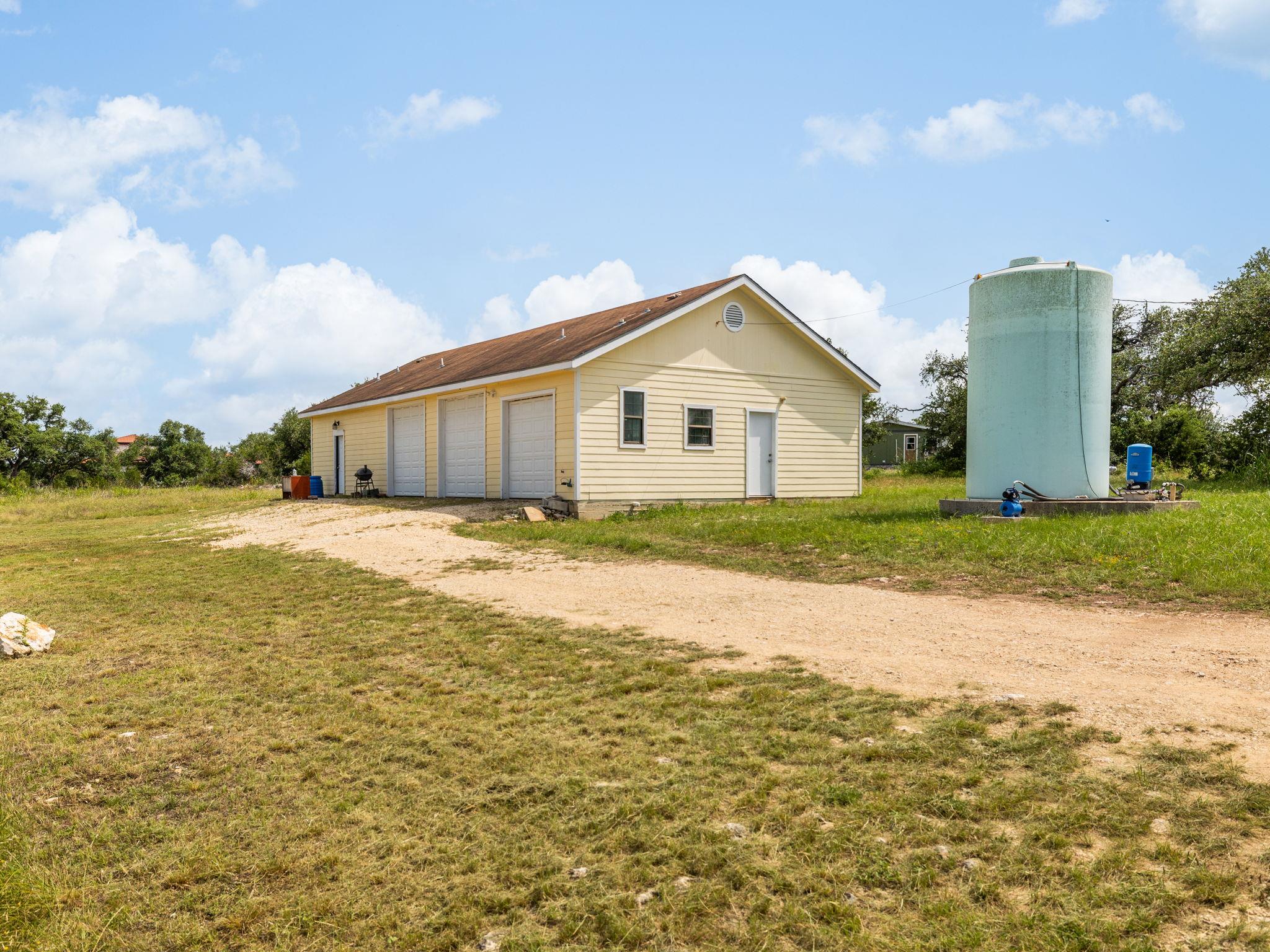 1110 Oakwood Loop, San Marcos, TX 78666