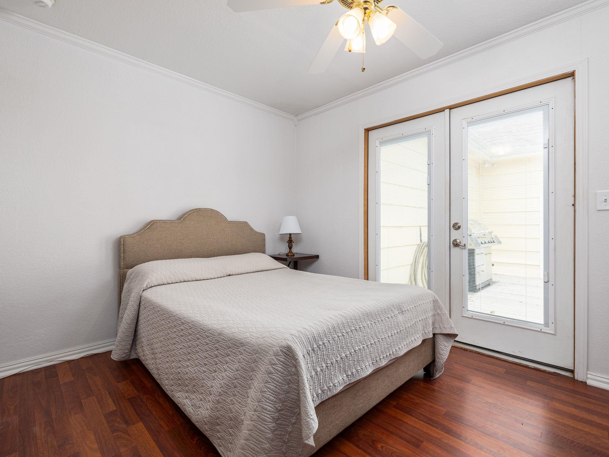 1110 Oakwood Loop, San Marcos, TX 78666