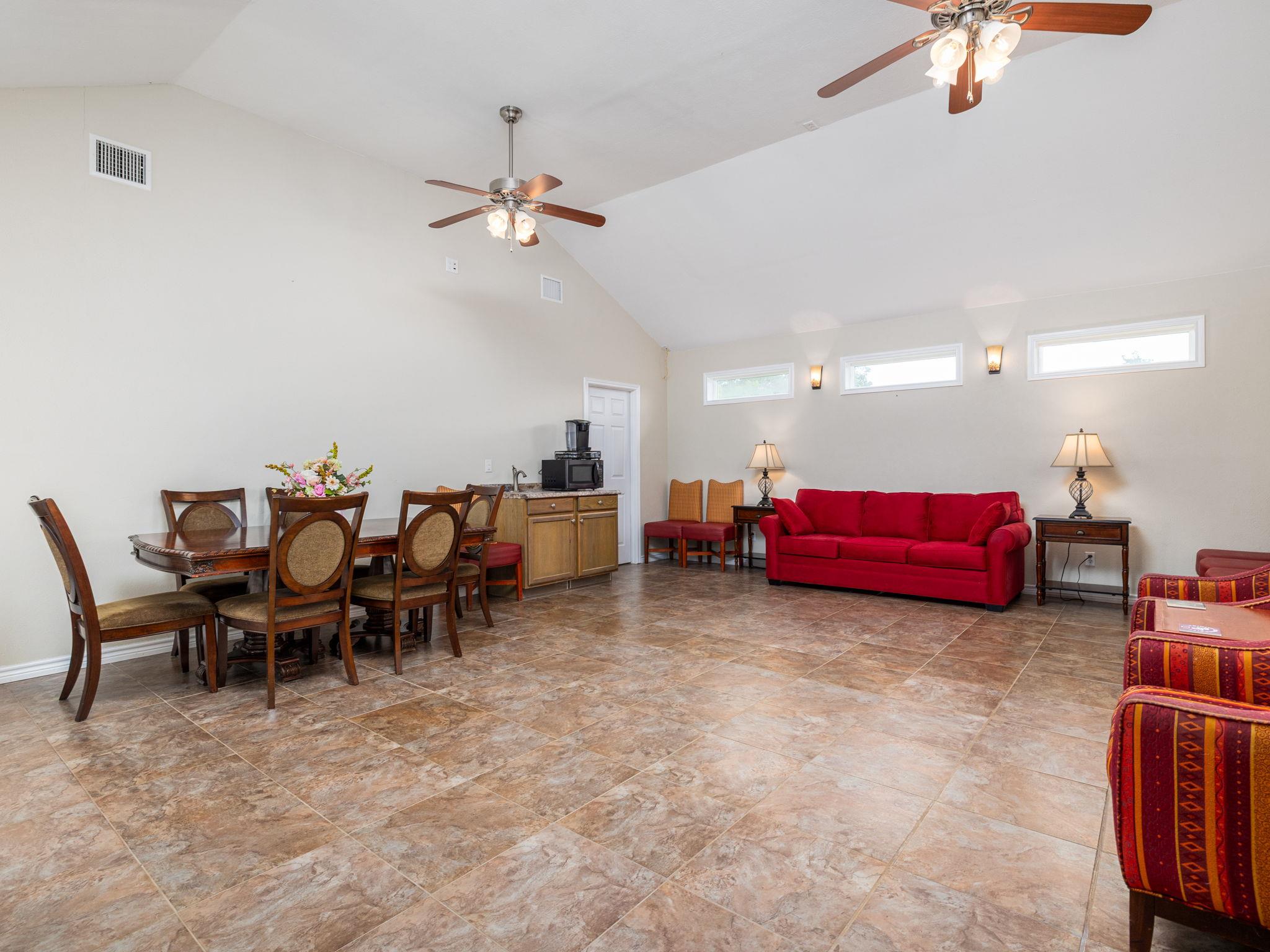 1110 Oakwood Loop, San Marcos, TX 78666
