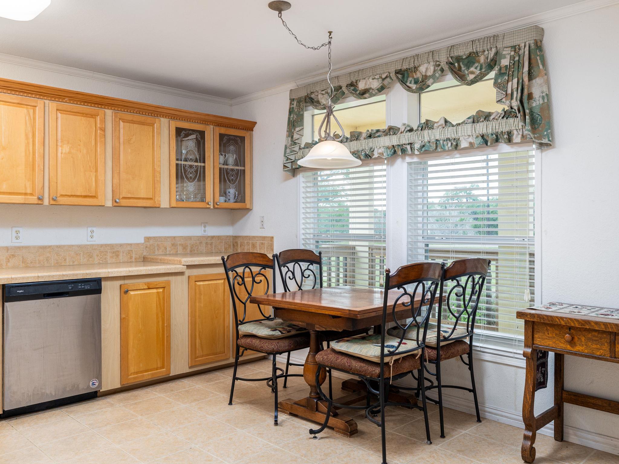 1110 Oakwood Loop, San Marcos, TX 78666