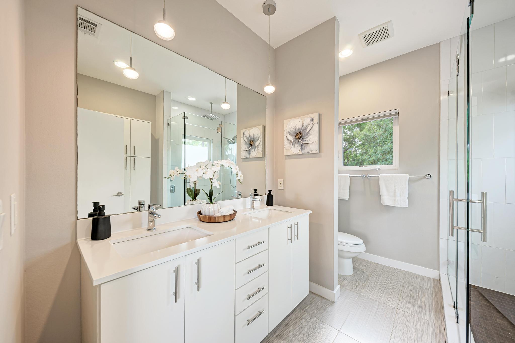 3008 E 14th 1/2 St # A, Austin, TX 78702