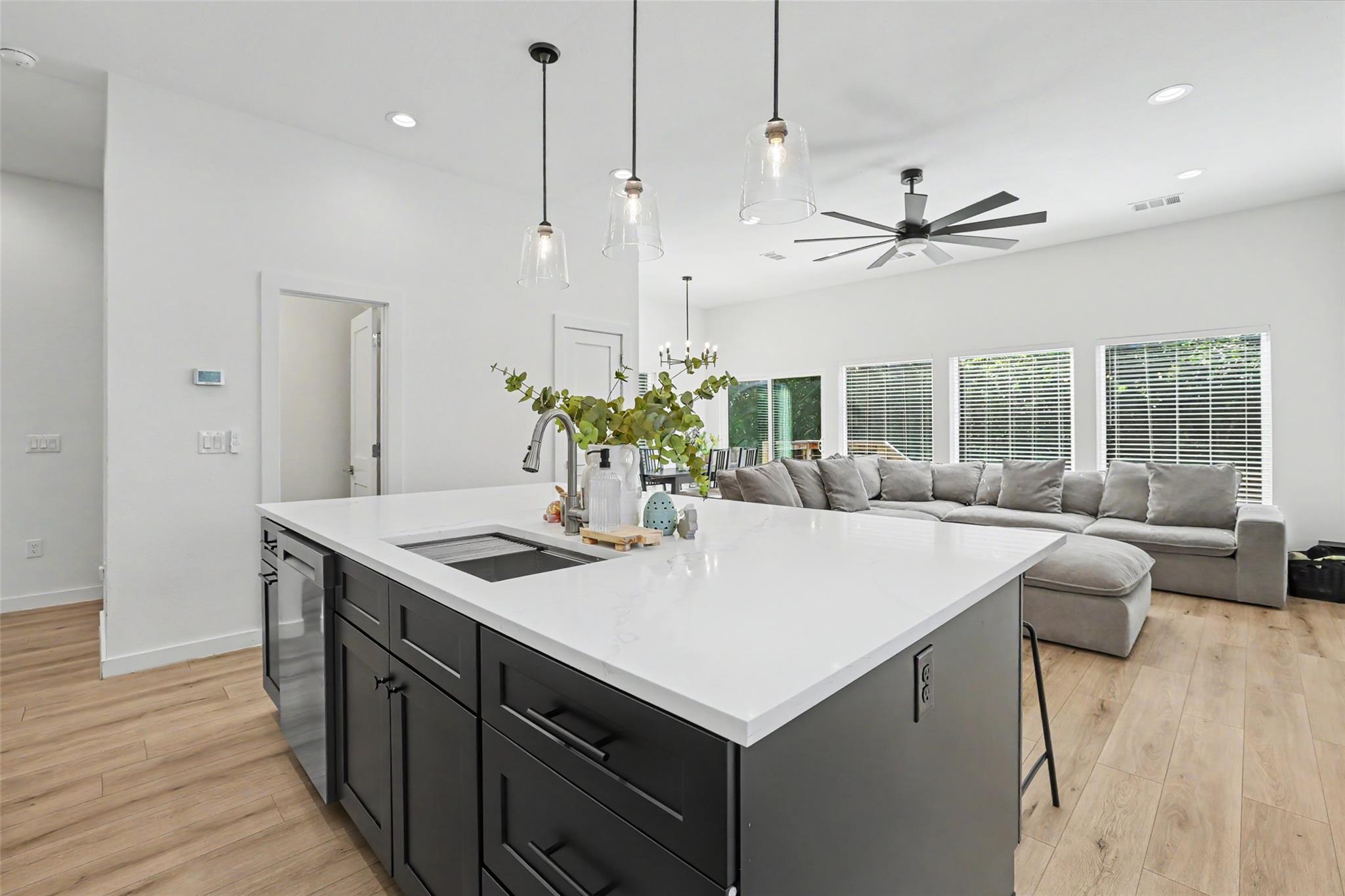 10903 Elm St, Jonestown, TX 78645