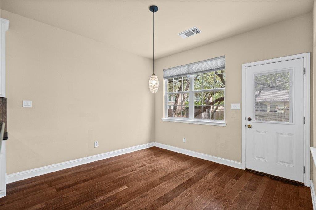 6925 Larue Belle Cv, Austin, TX 78739