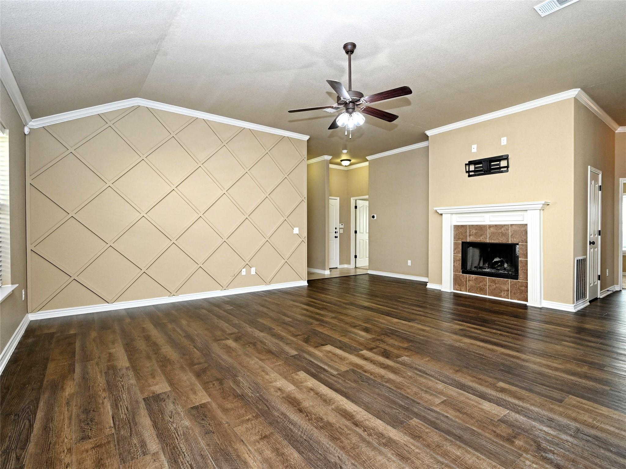 224 Geode Ln, Jarrell, TX 76537