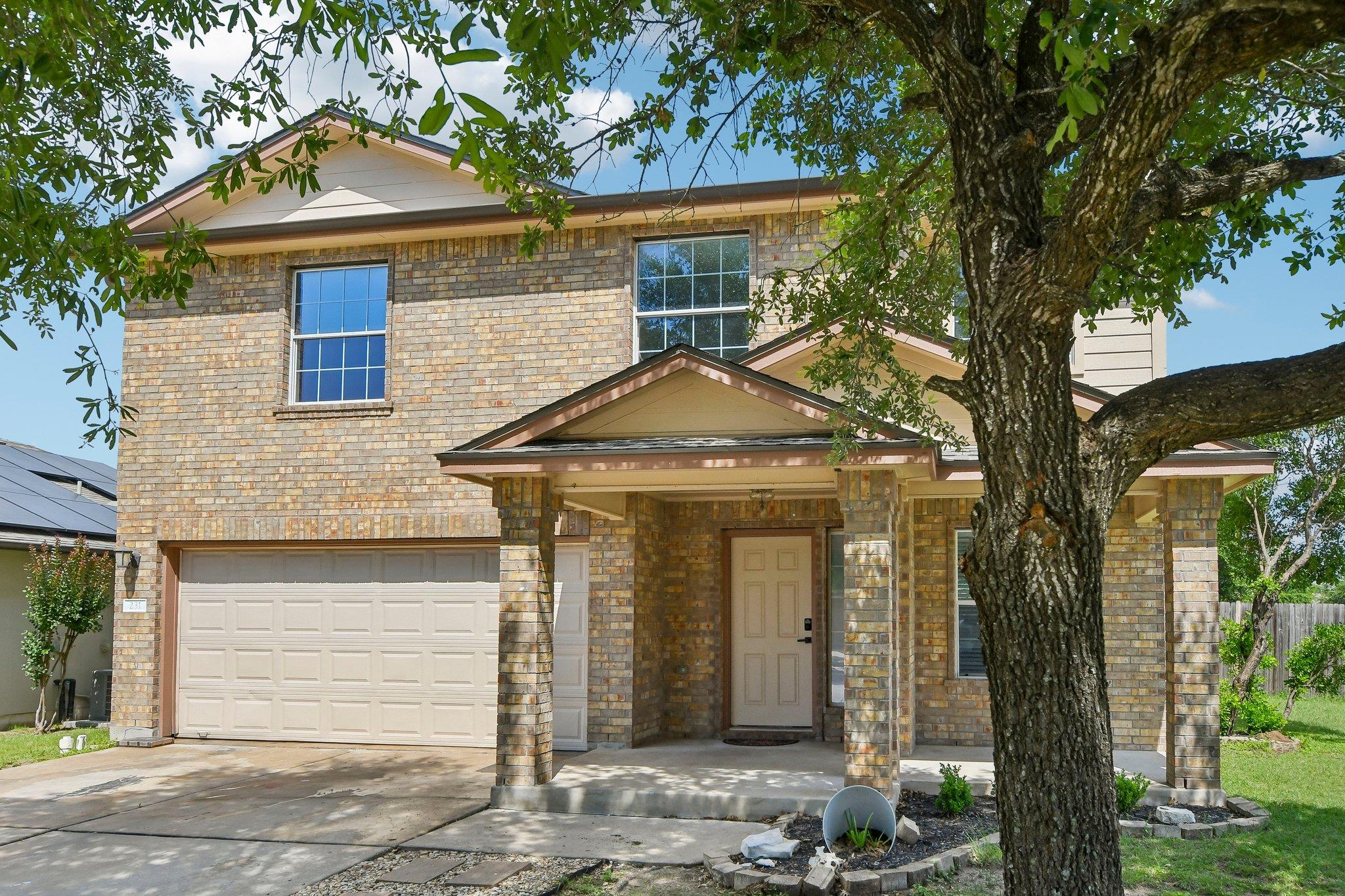 231 Altamont St, Hutto, TX 78634