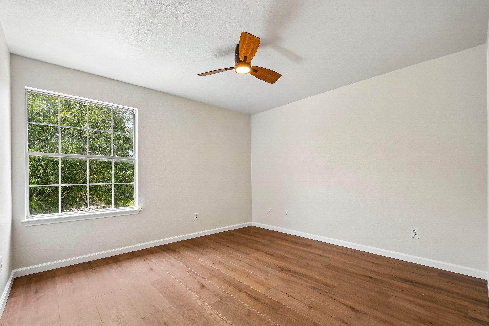 231 Altamont St, Hutto, TX 78634