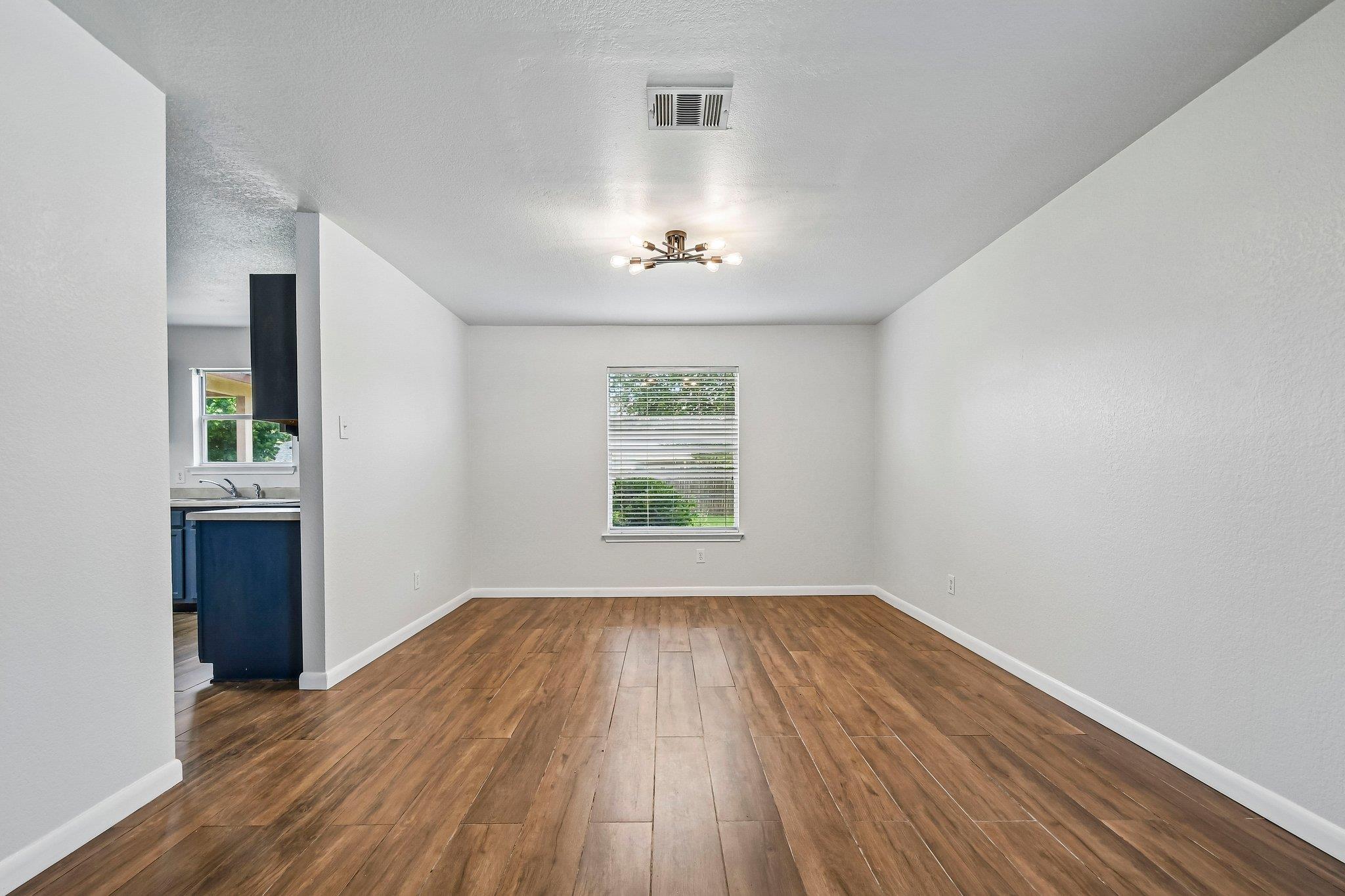 231 Altamont St, Hutto, TX 78634