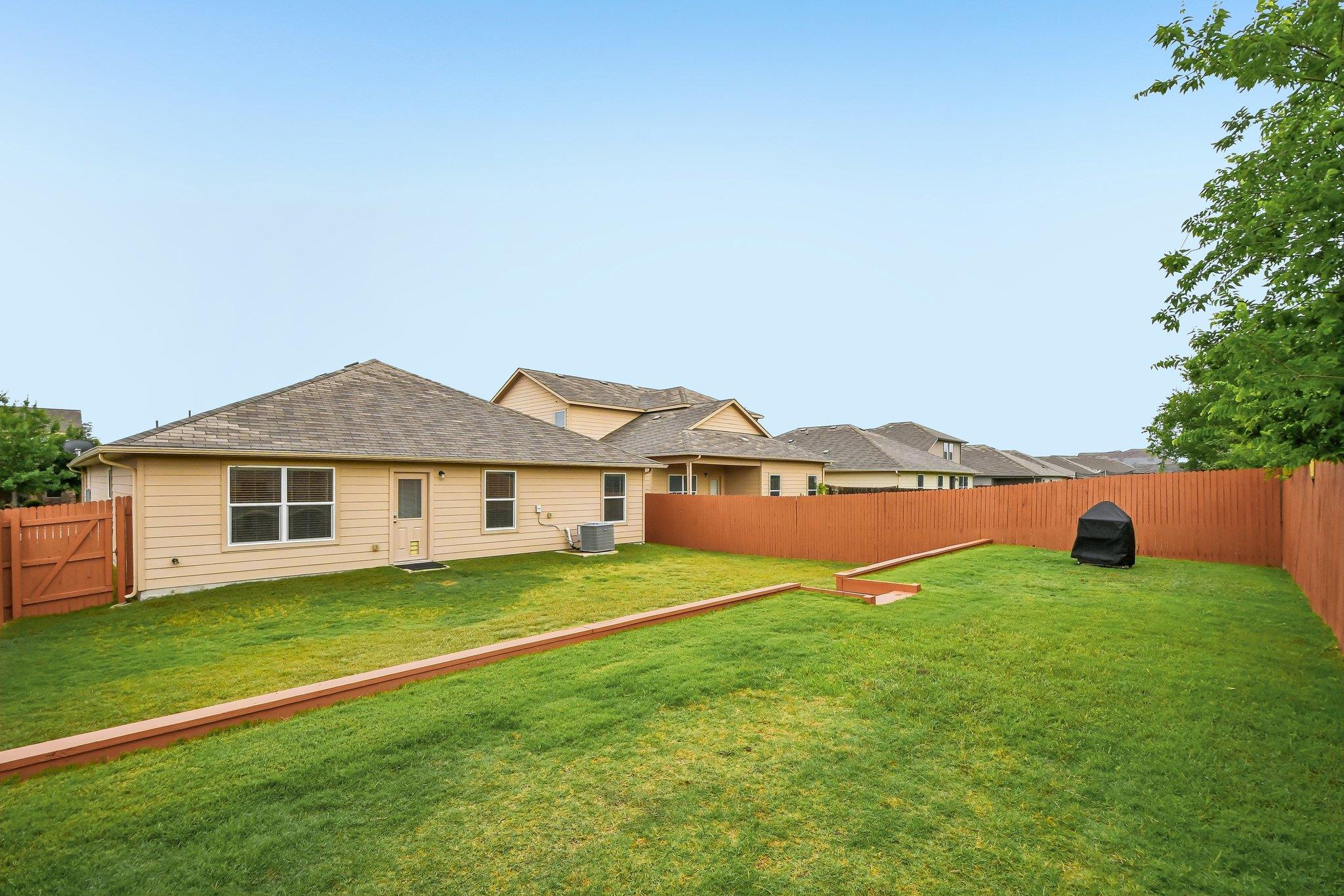 11904 Jamie Dr, Manor, TX 78653