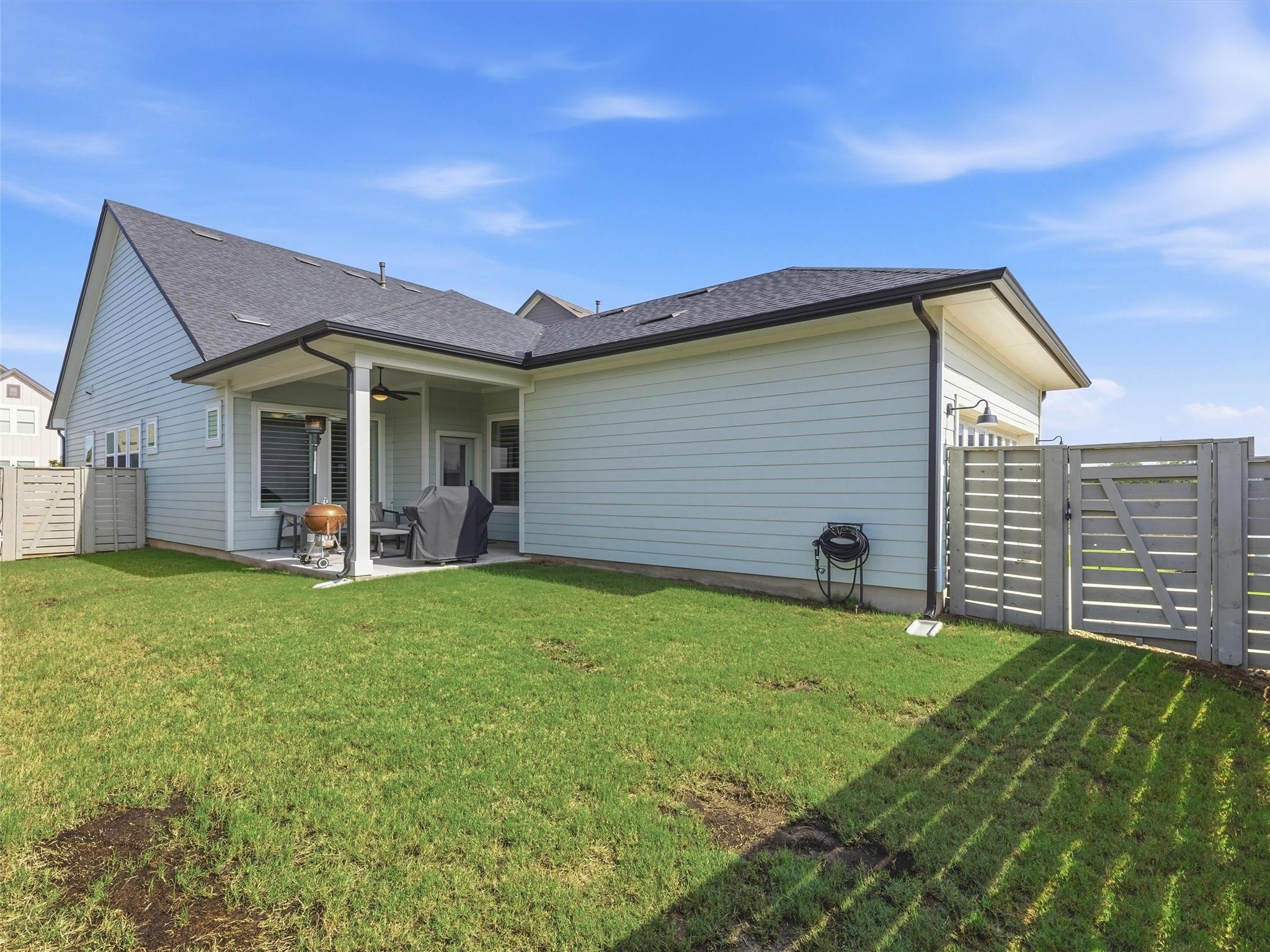 107 Breda Ave, Bastrop, TX 78602