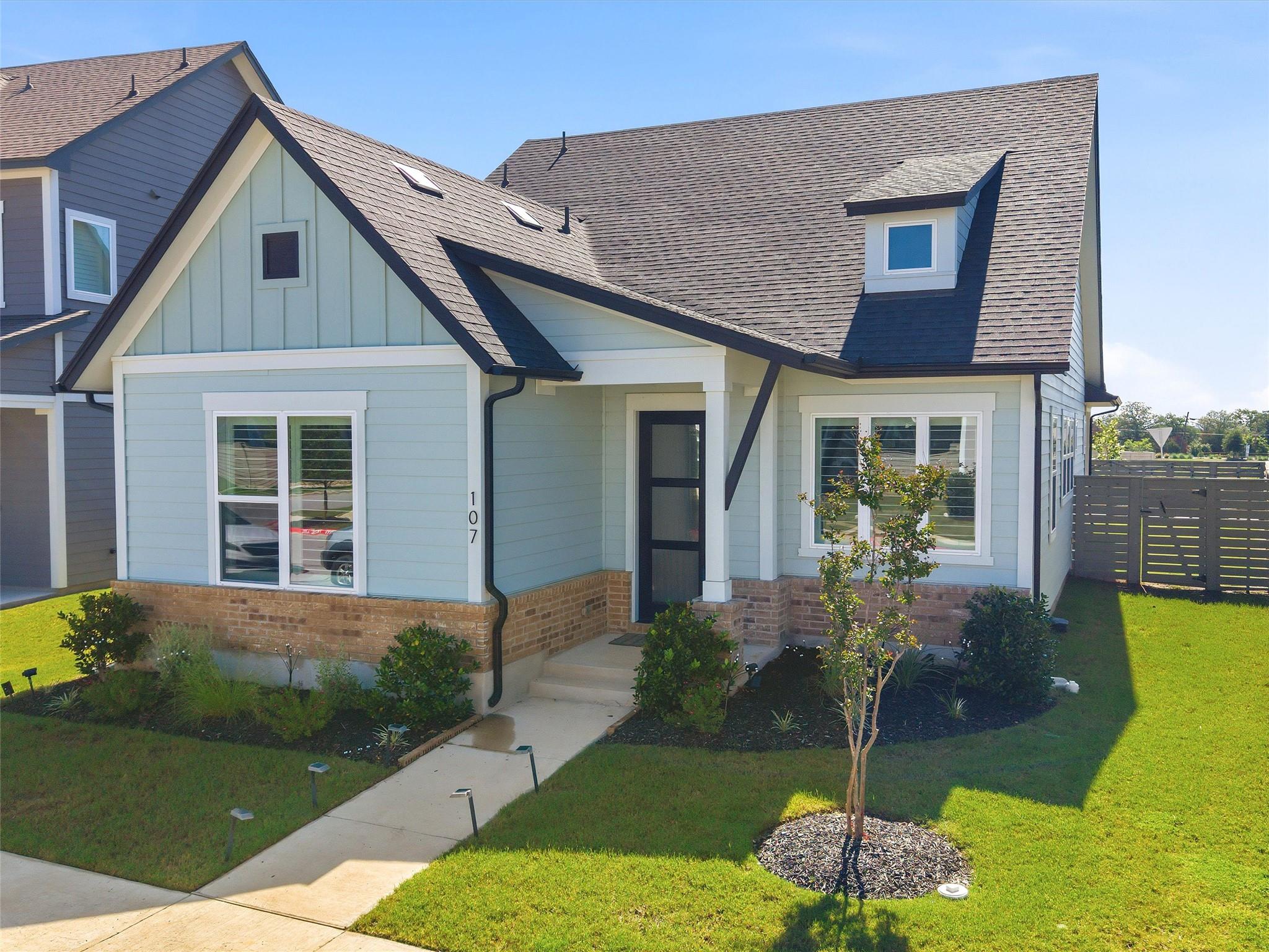 107 Breda Ave, Bastrop, TX 78602