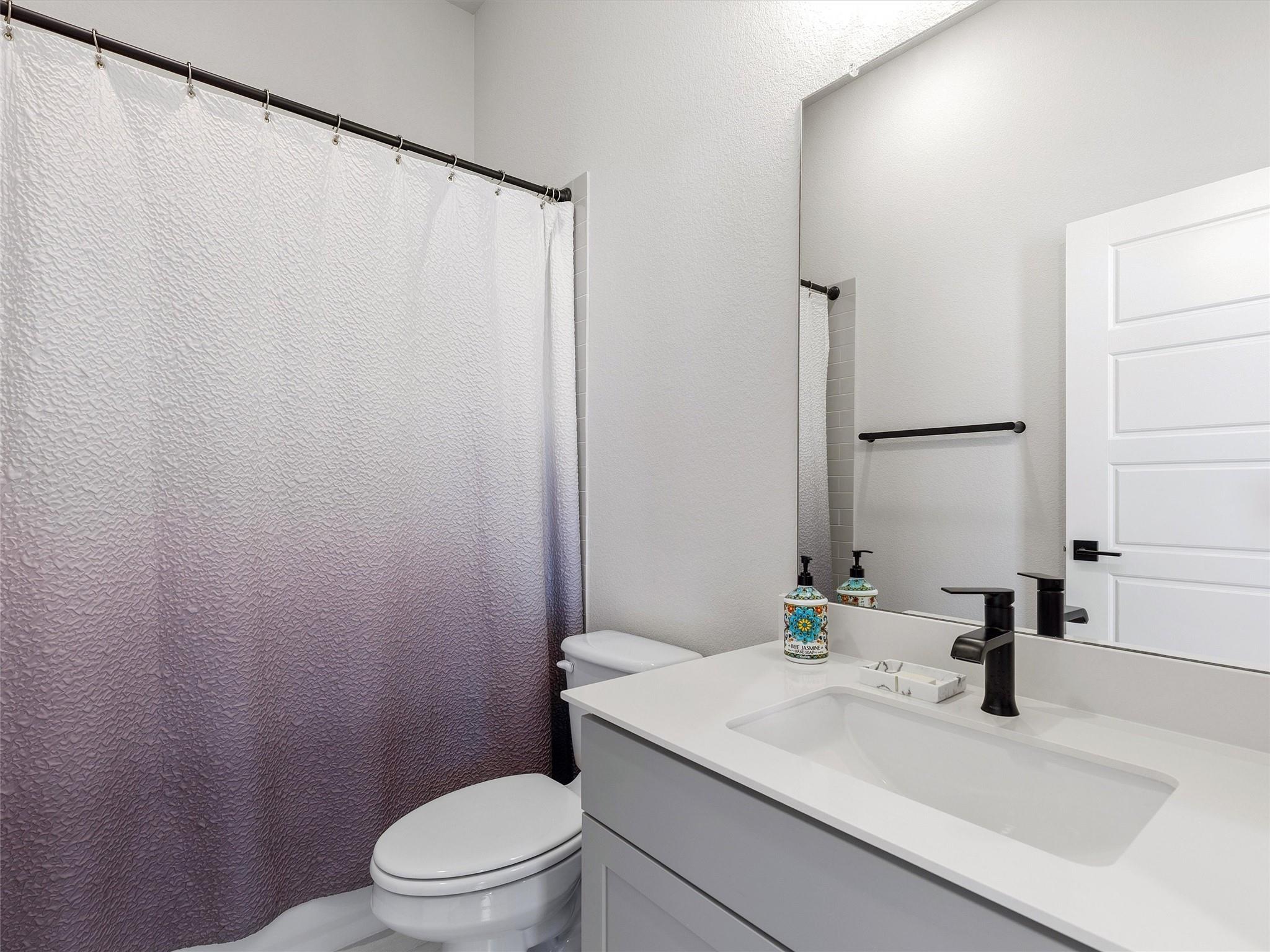 107 Breda Ave, Bastrop, TX 78602