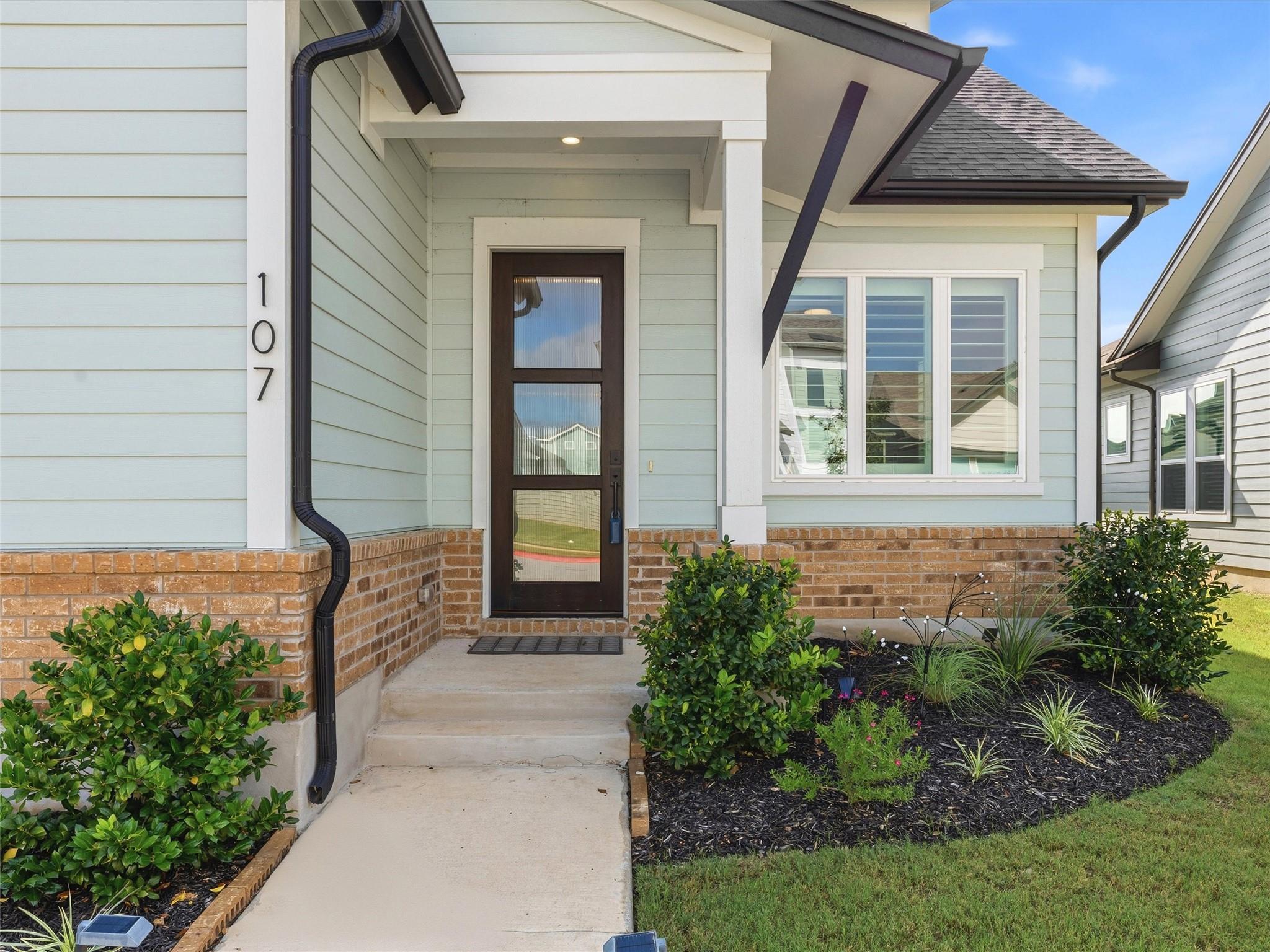 107 Breda Ave, Bastrop, TX 78602