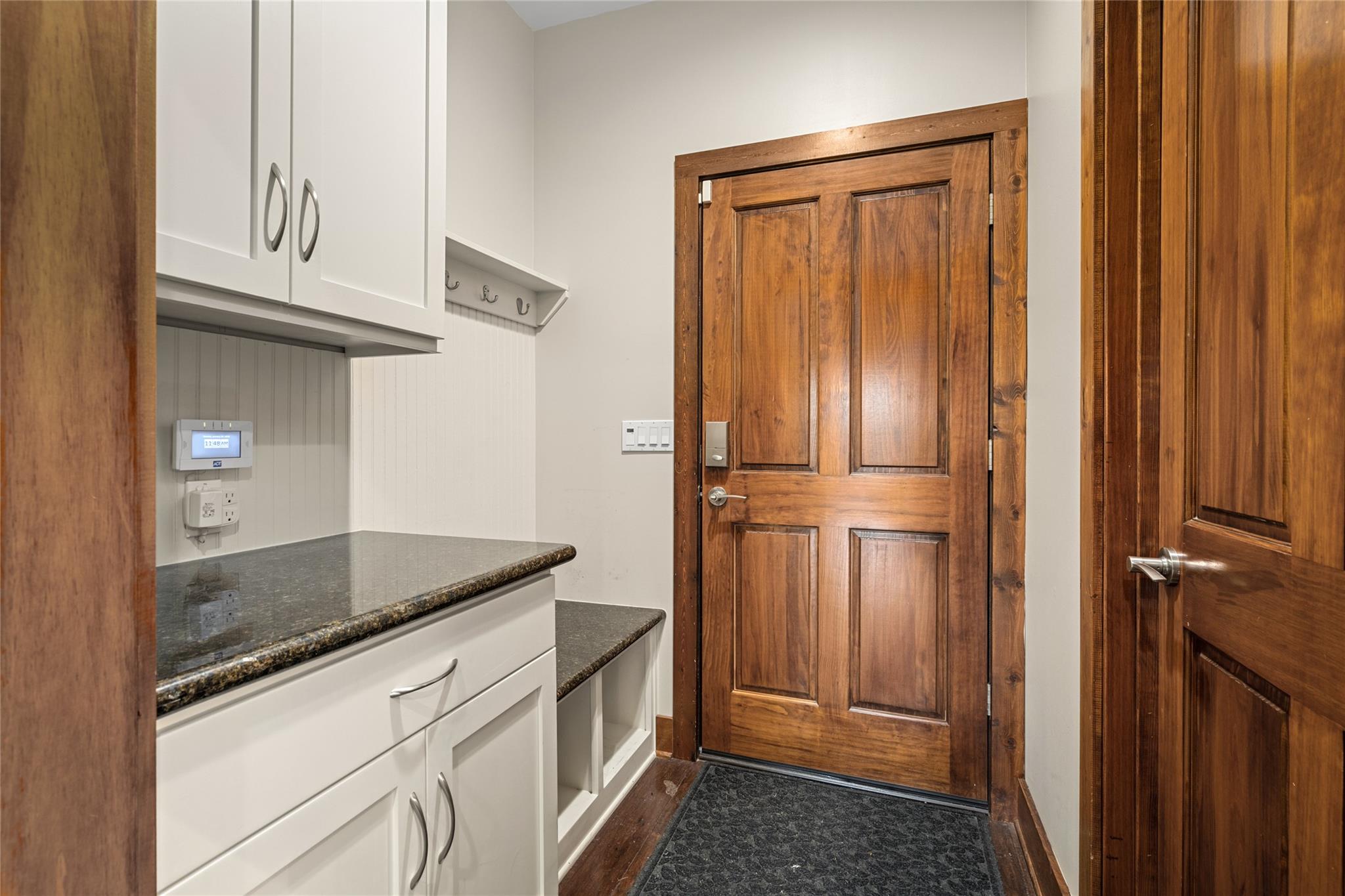 145 State Loop 92, La Grange, TX 78945
