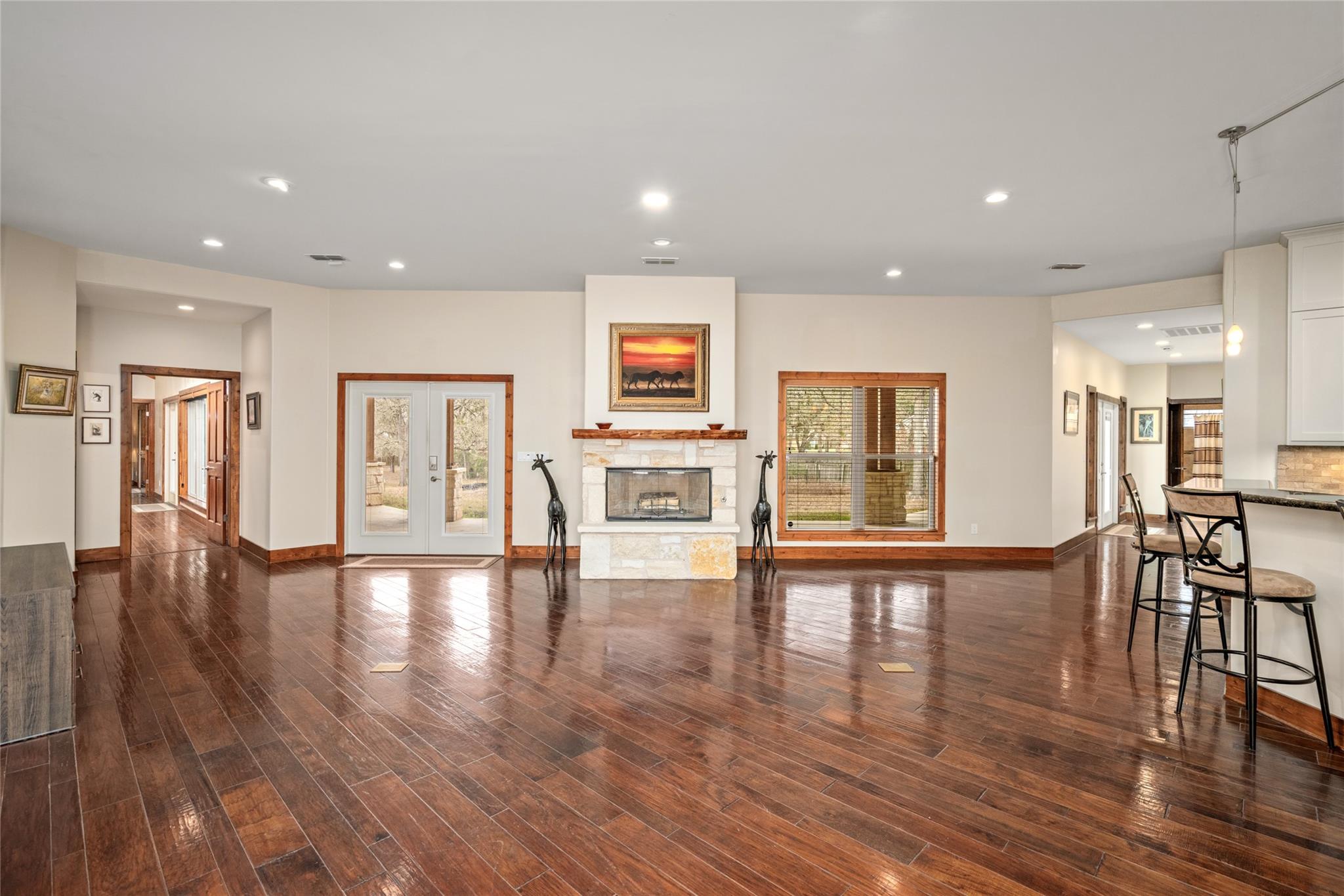 145 State Loop 92, La Grange, TX 78945