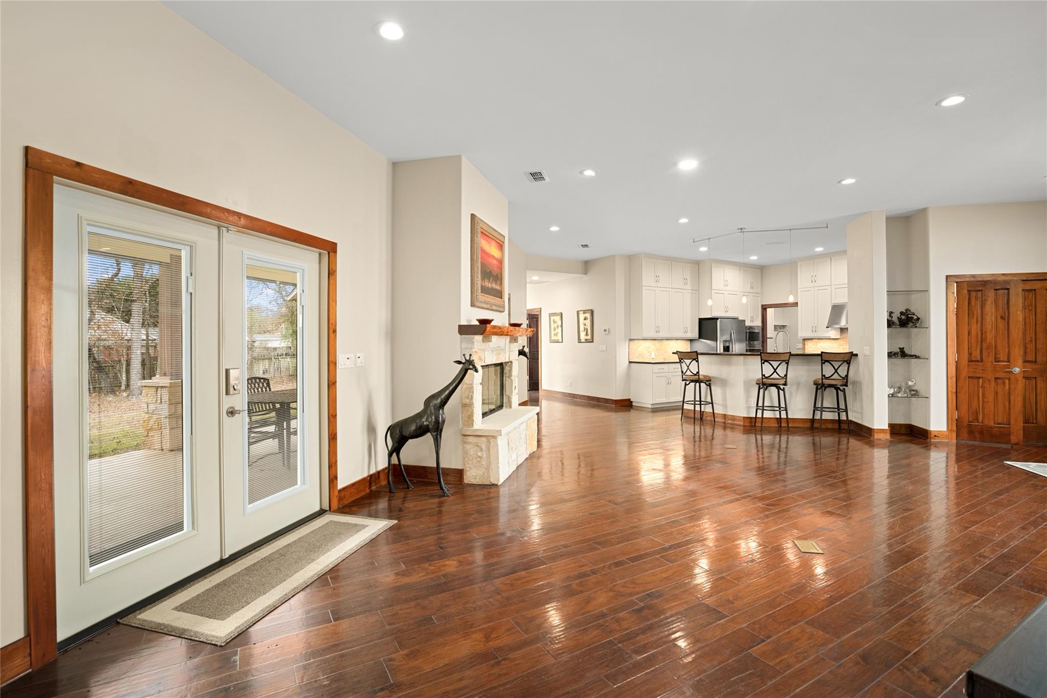145 State Loop 92, La Grange, TX 78945