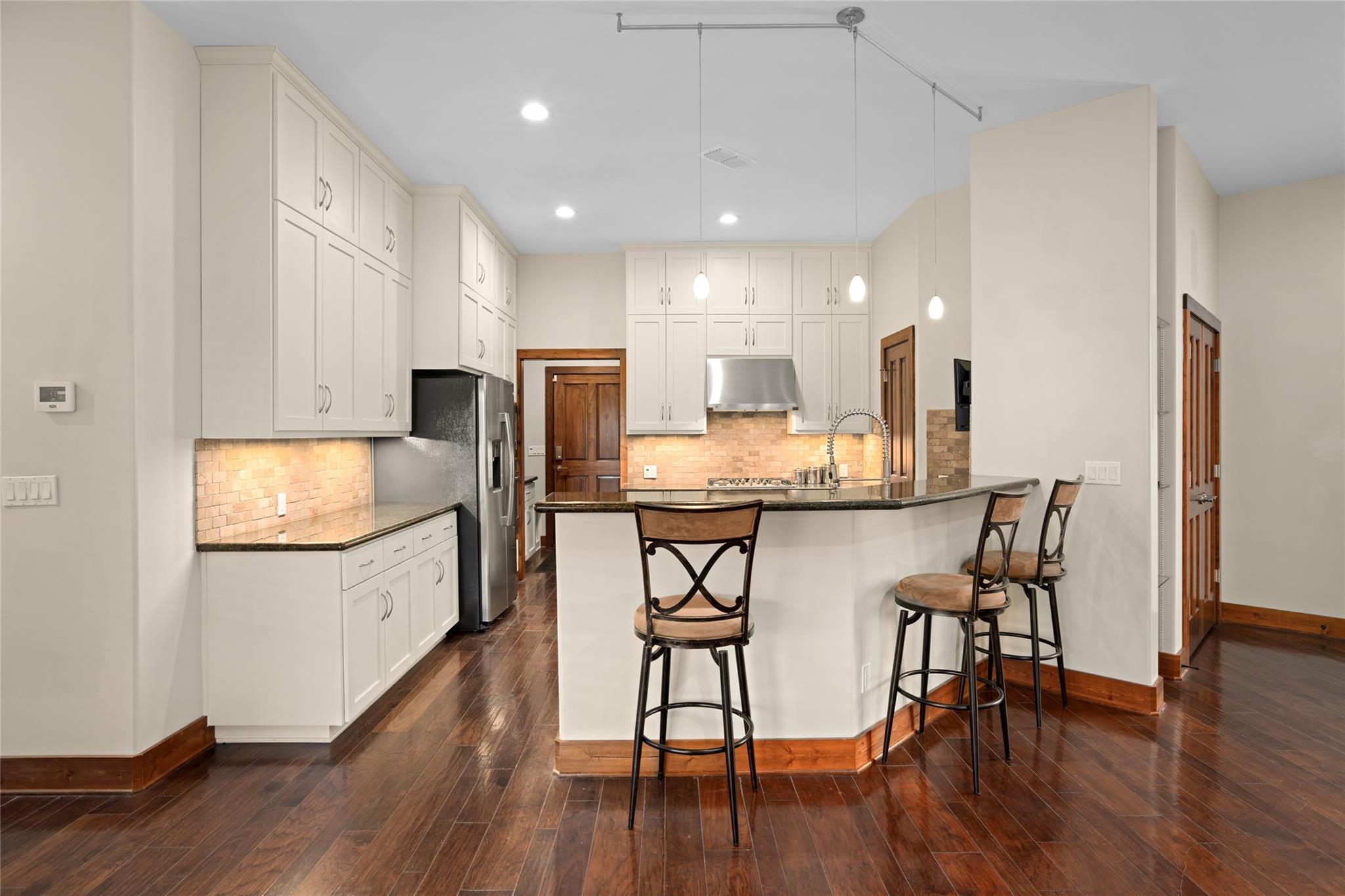145 State Loop 92, La Grange, TX 78945