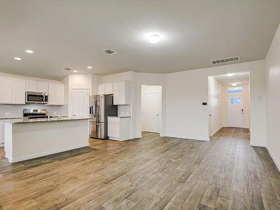 1011 Pembroke Ct, Hutto, TX 78634