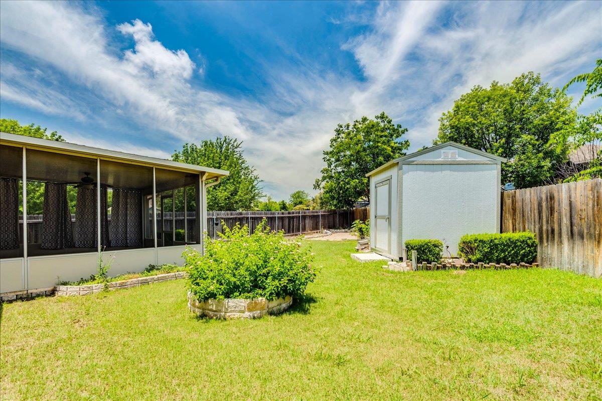 239 Dark Horse Ln, Buda, TX 78610