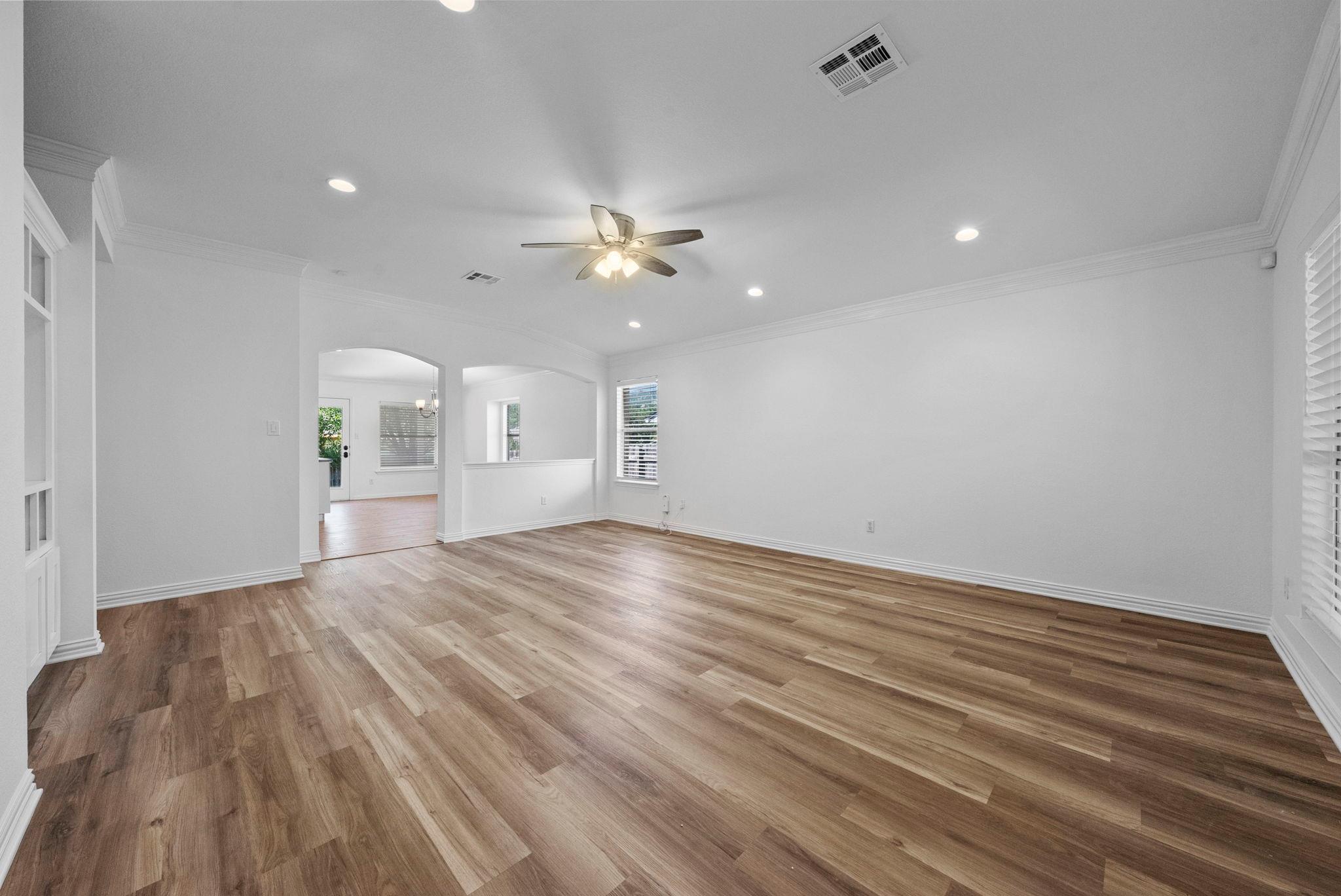 2409 Hallie Ln, Round Rock, TX 78664