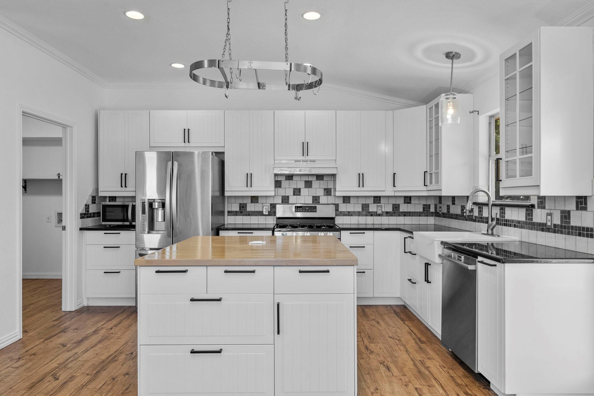 2409 Hallie Ln, Round Rock, TX 78664